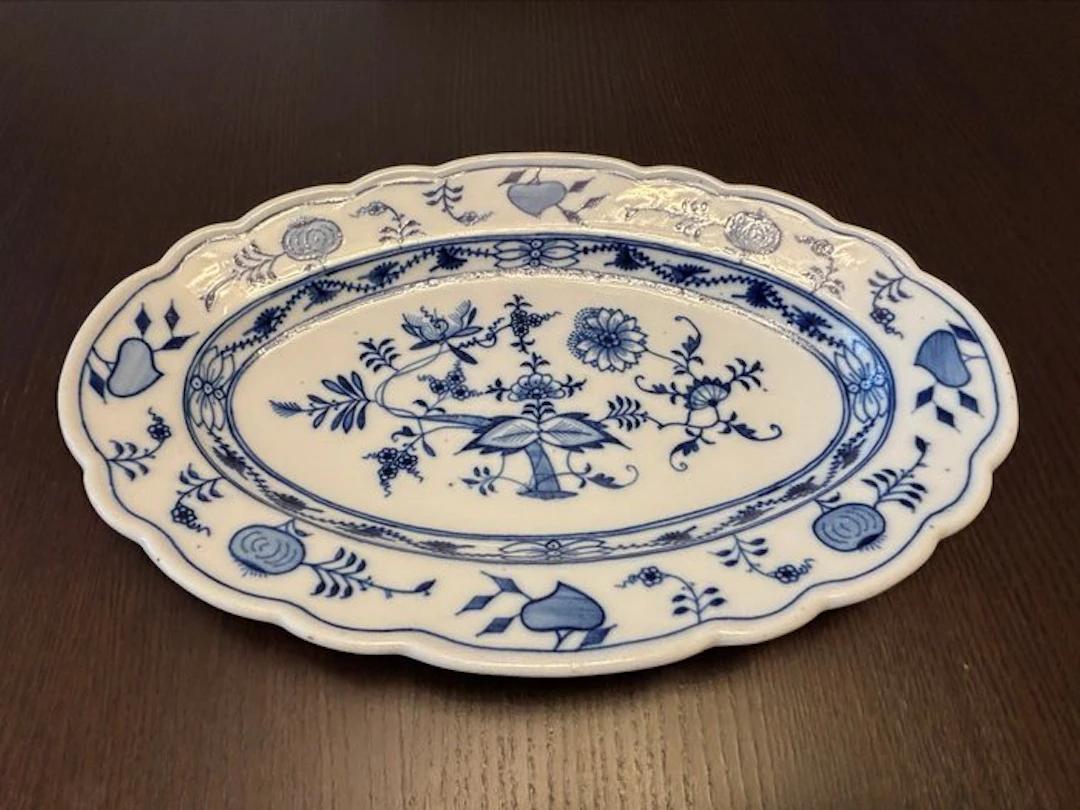Ernst Teichert Meissen - Platter - oval - Porcelain