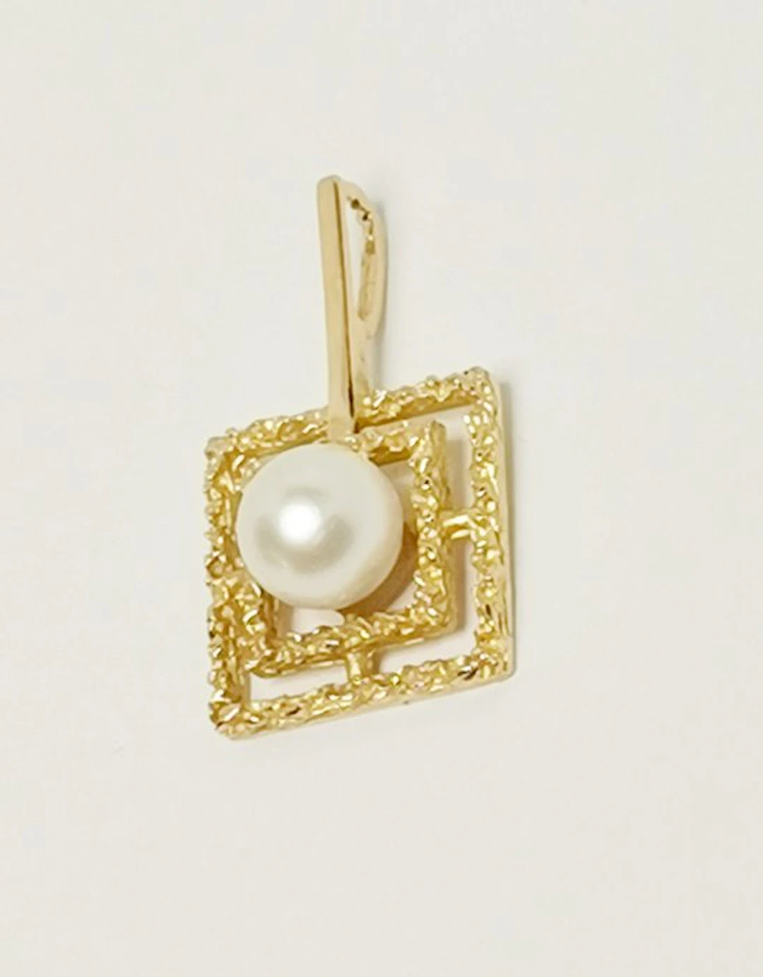 Pendant - 18 kt. Yellow gold Pearl