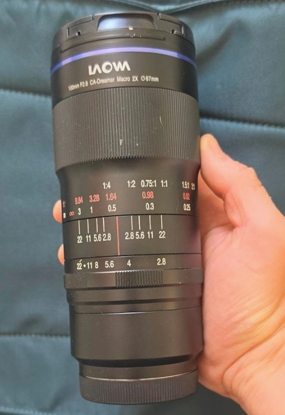 Laowa 100mm F2.8 2:1 Ultra Macro APO ( Sony E ) Macro lens