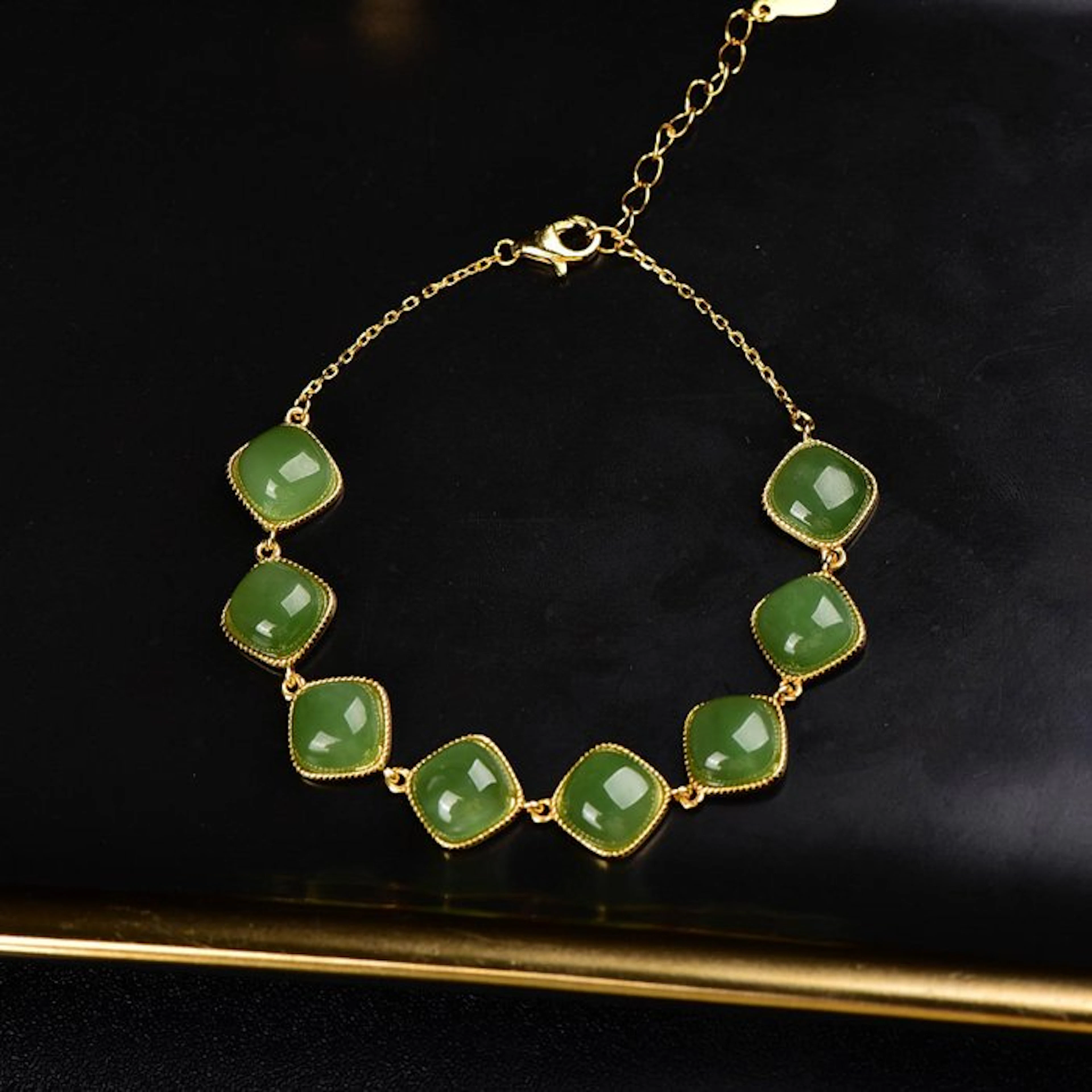 ALGT Certified - Highly Exclusive Natural Nephrite Jade...