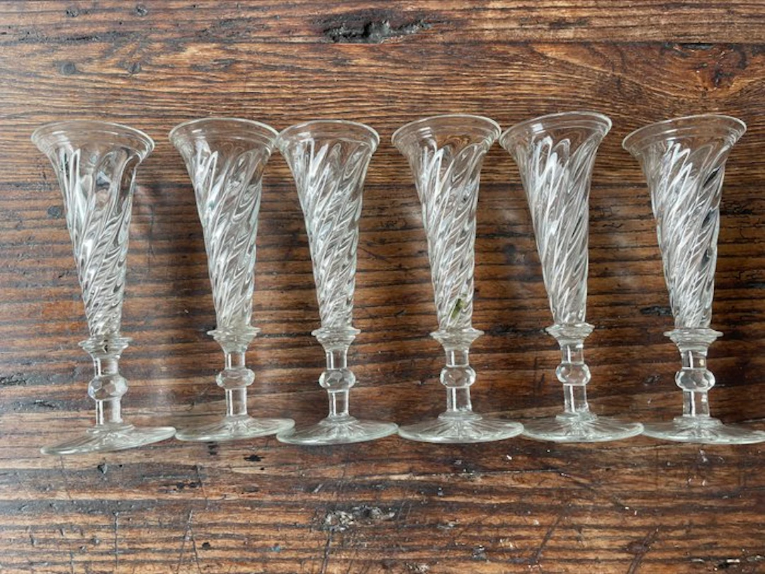 Vonêche - Champagne flute (6) - Crystal