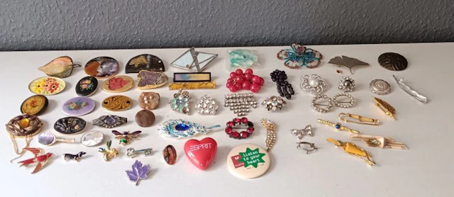 Themed collection - Vintages Brooch and Pins