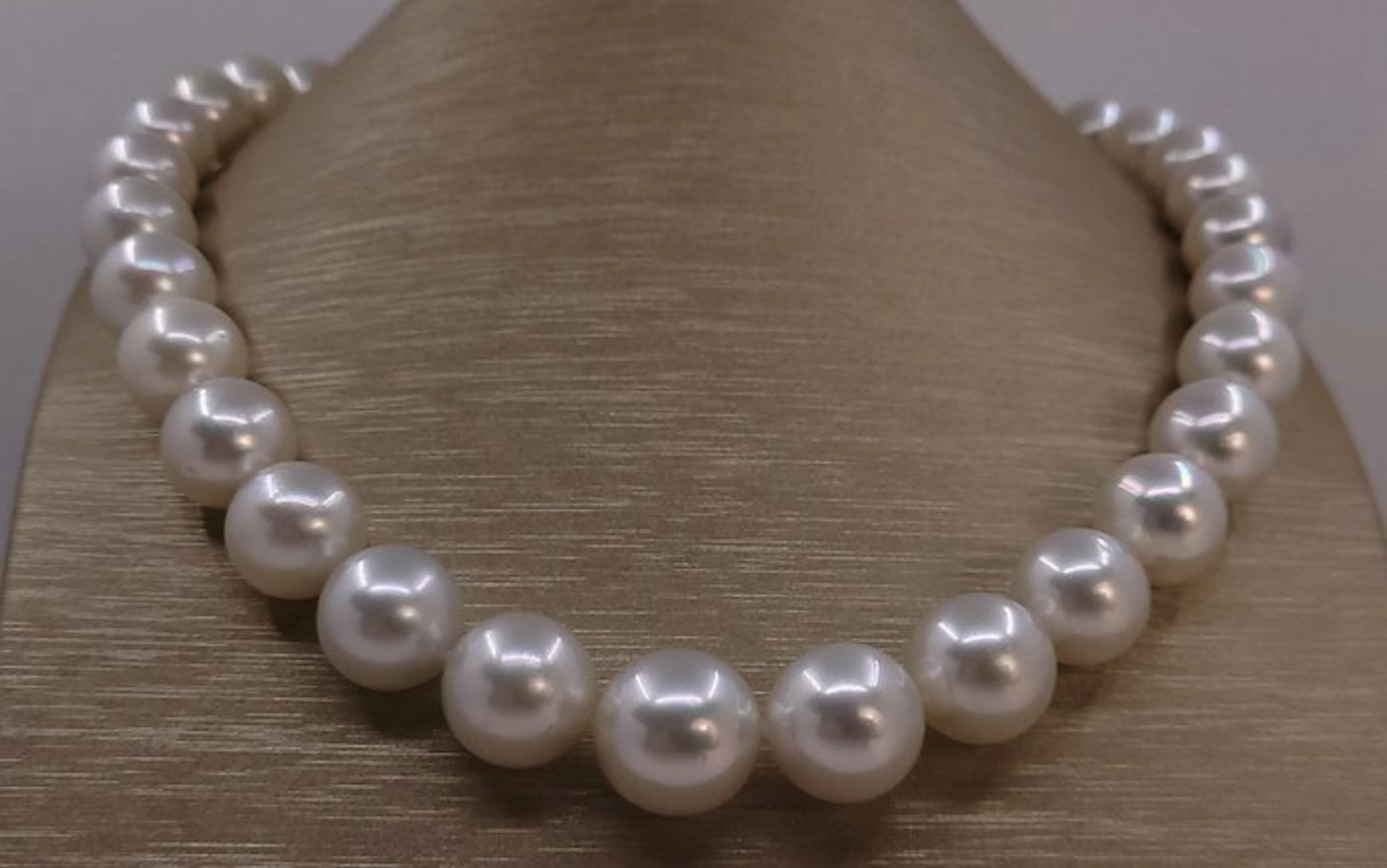 Necklace PSL Certified Round Australian South Sea Pearls - 12.0x14.4mm