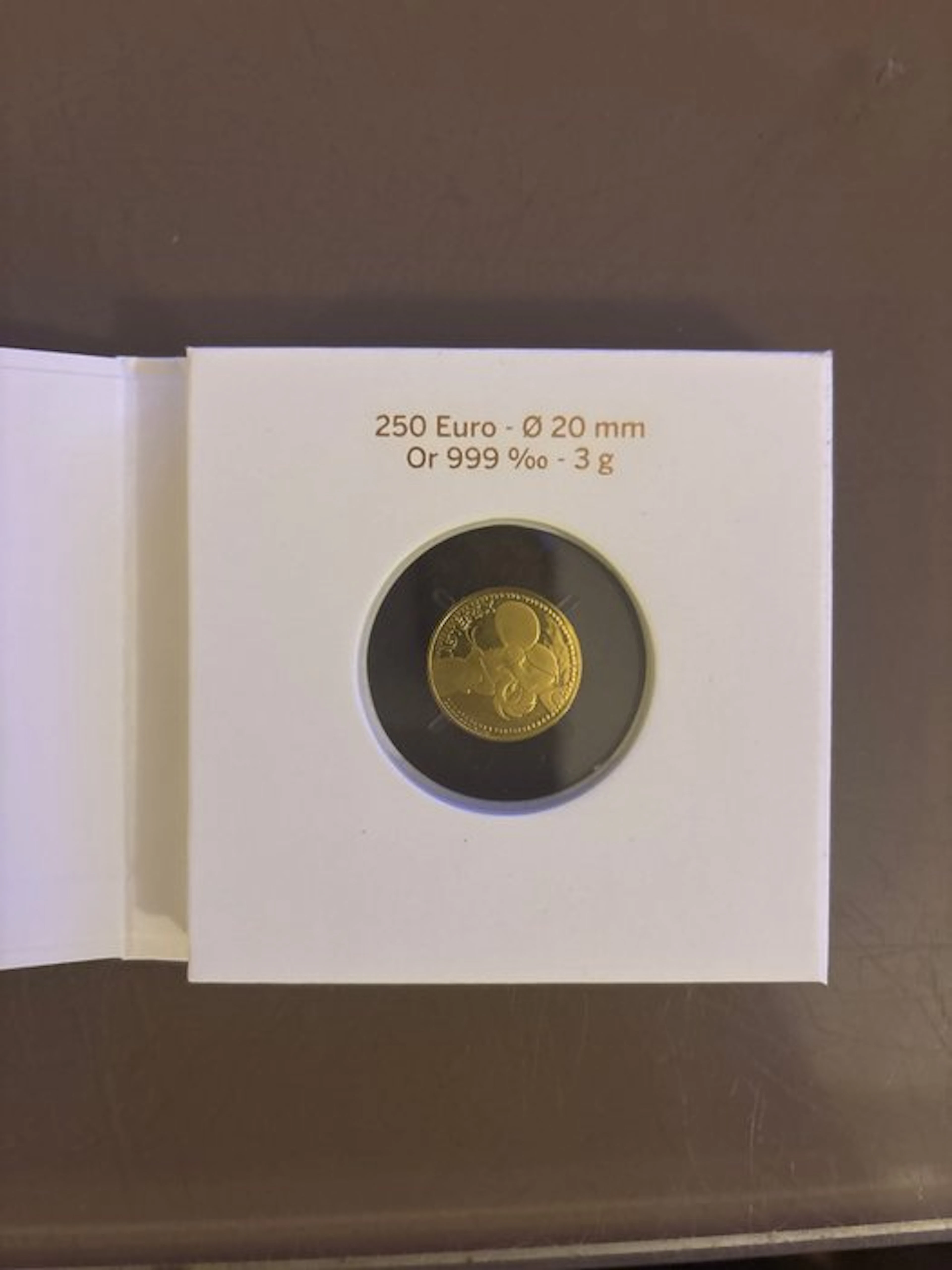 France. 250 Euro 2022 "Asterix"
