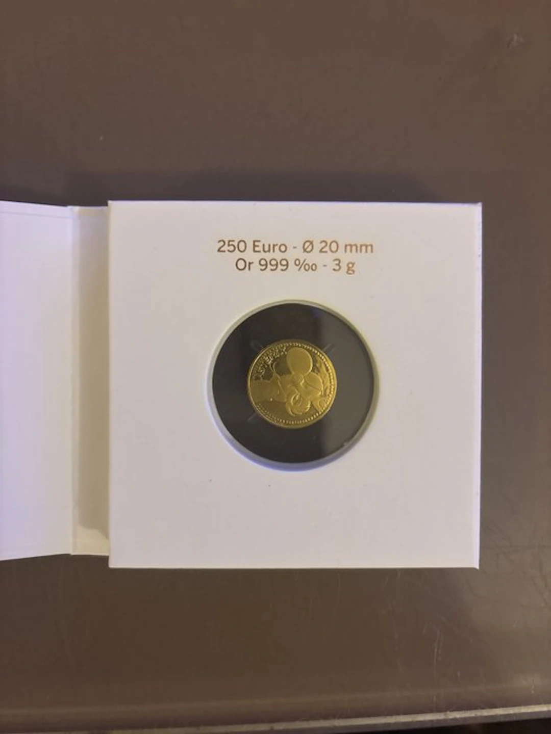 France. 250 Euro 2022 "Asterix"