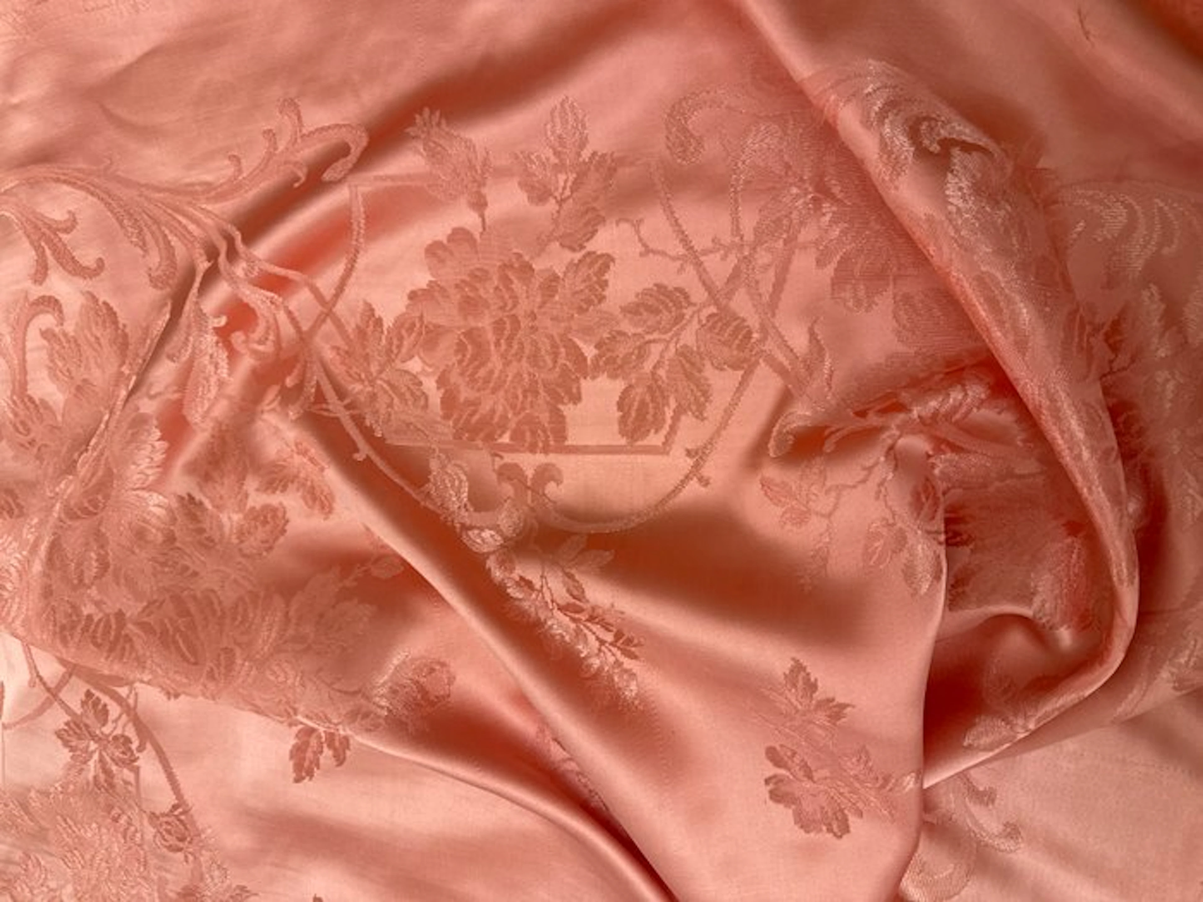 san leucio - Panel - Exclusive antique pink silk damask panel in Liberty style