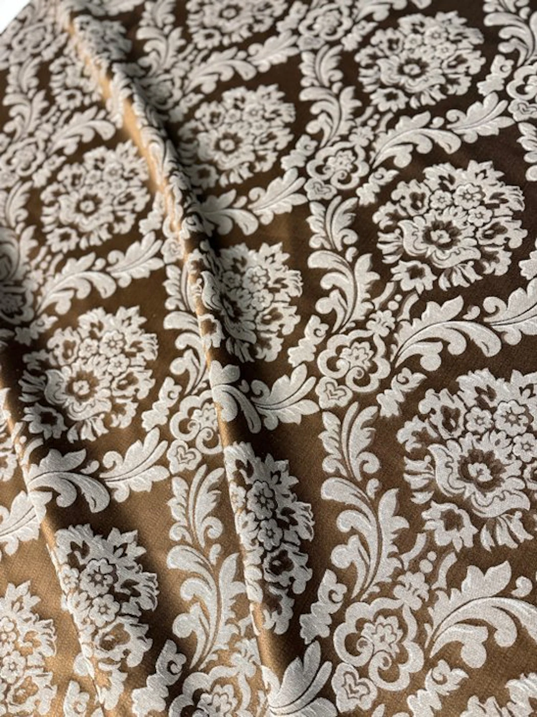 Venetian brown flowers medallion damask fabric - Textile - 2.8 m - 2.5 m