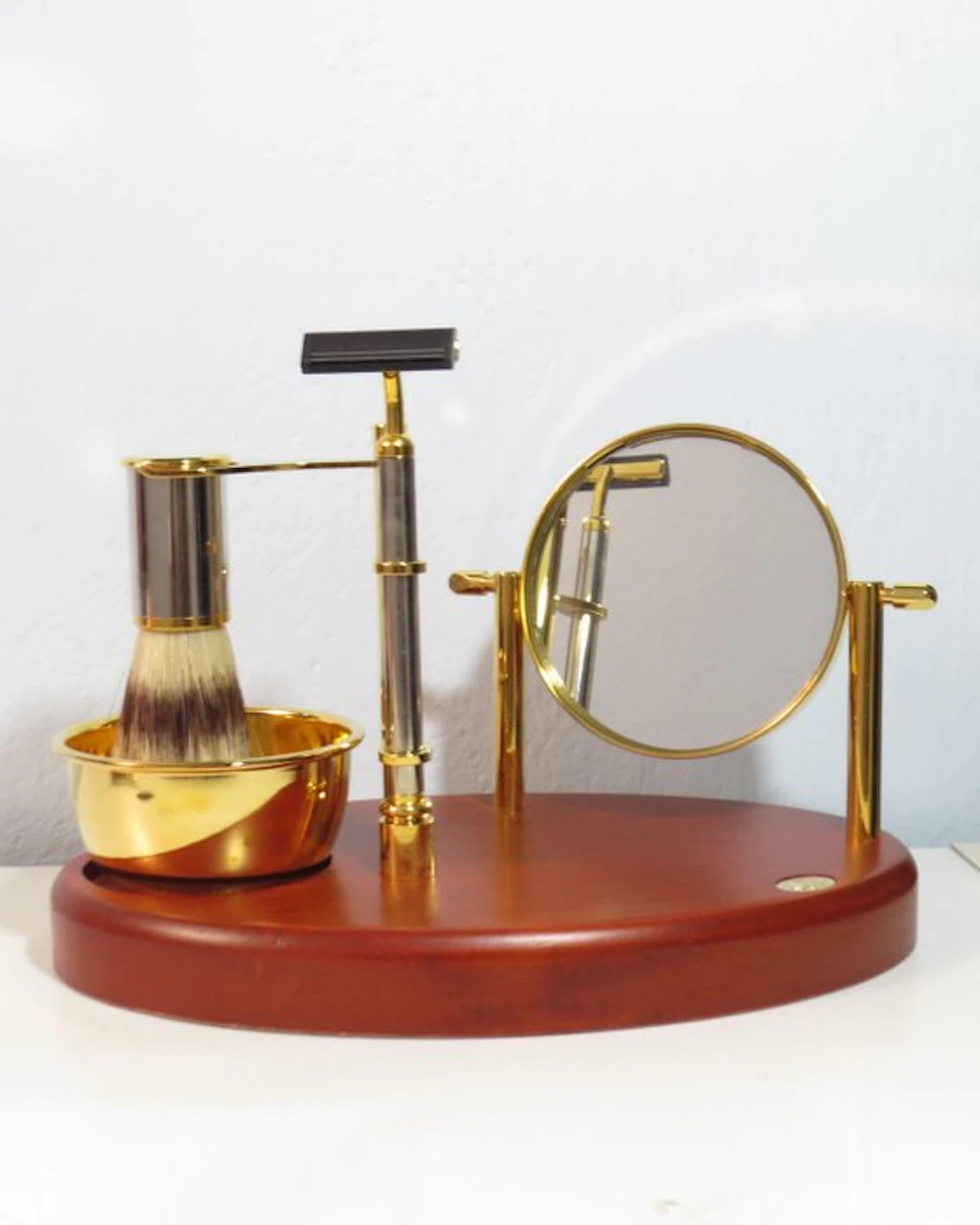 brandi sauro - brandi sauro - Dressing table set - Burrwood - vintage beard set