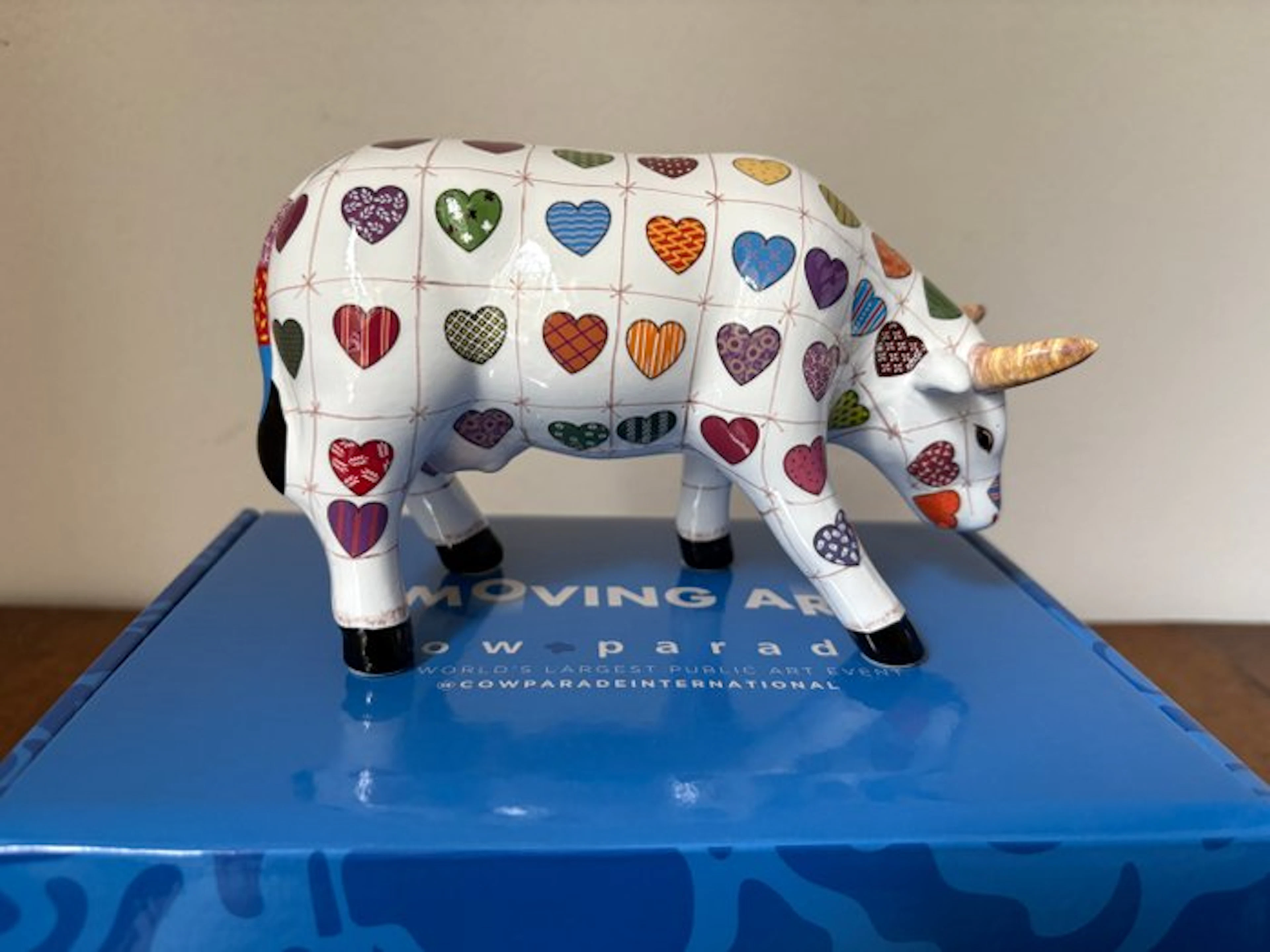 Figurine - Cow Parade. Cowparade. Cali Cow. - Ceramic