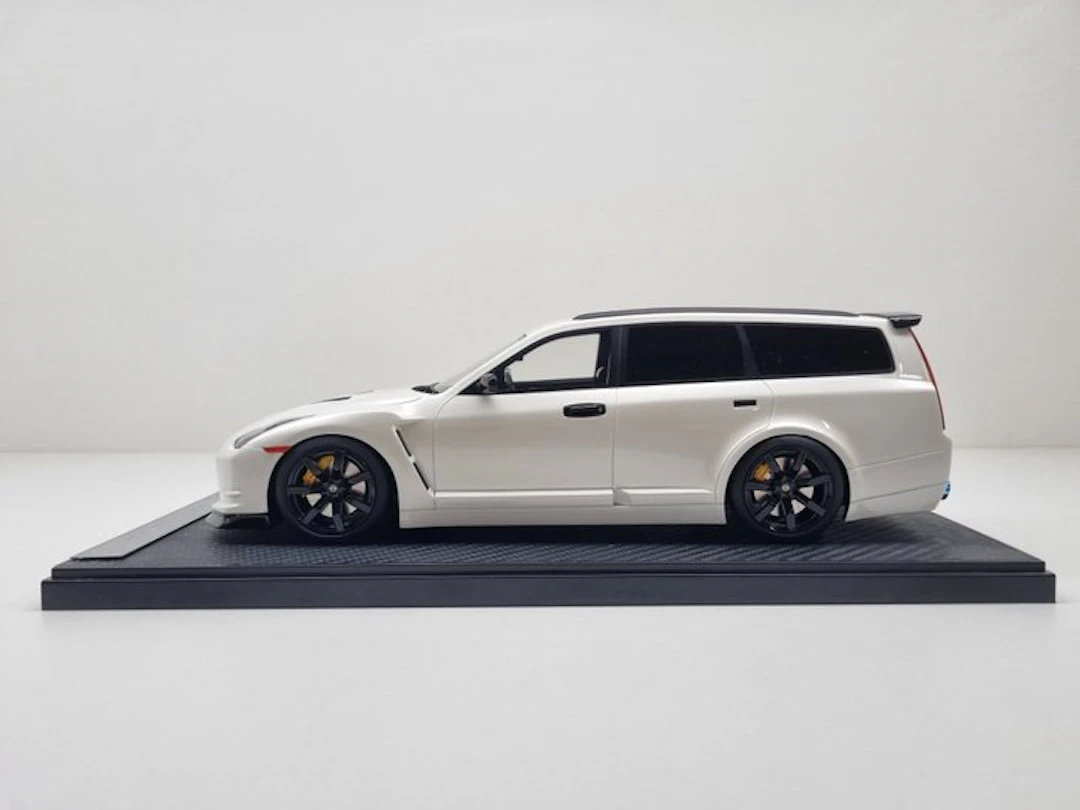 Ivy Merit 1:18 - Model car - Nissan Skyline GTR R35 Wagon...