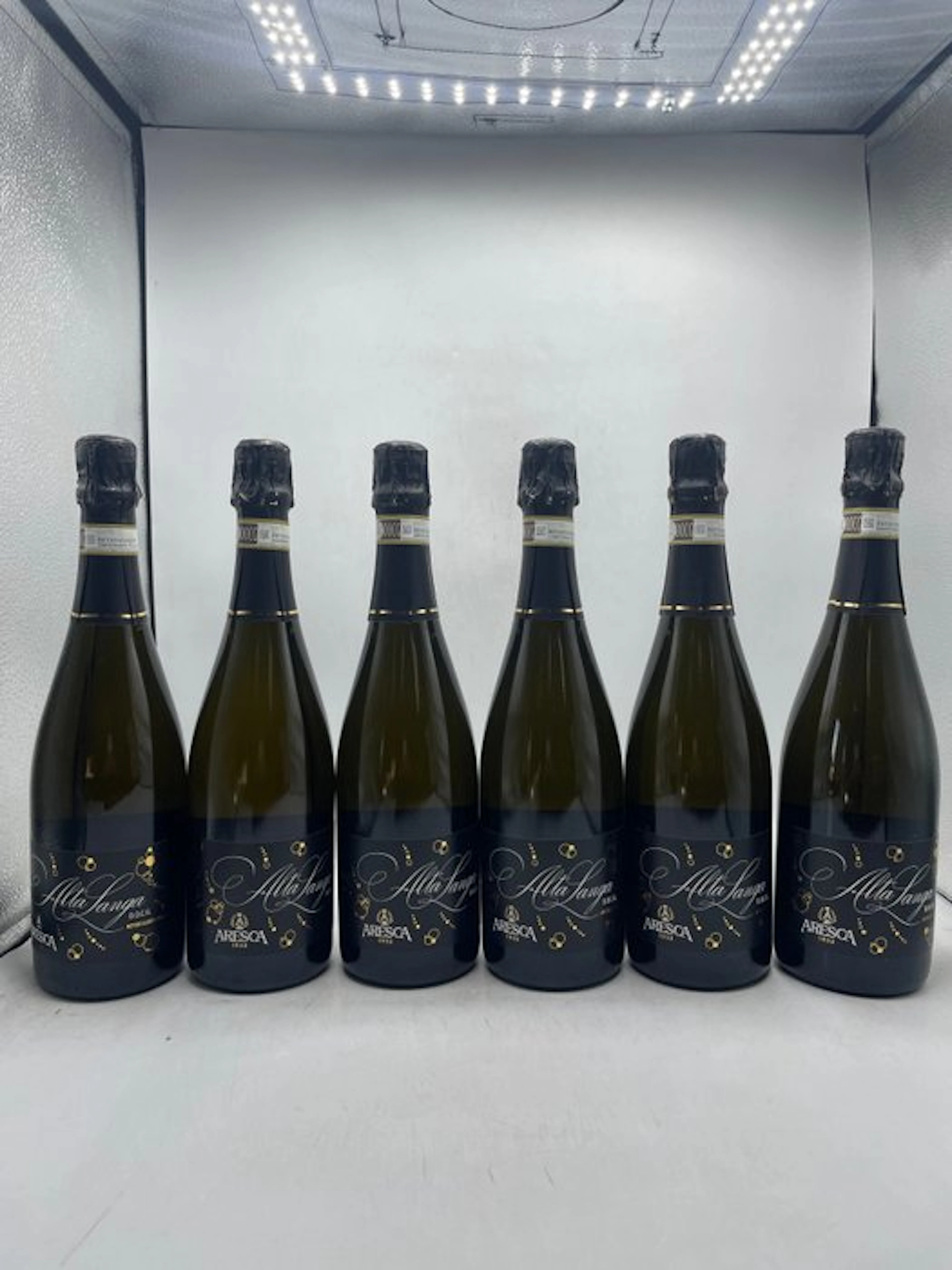 2022 Aresca Alta Langa Metodo Classico Brut - Piedmont DOCG - 6 Bottles (0.75L)