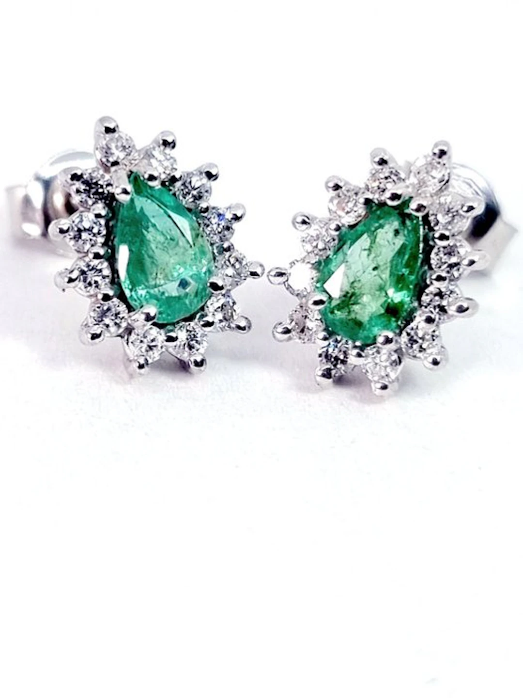 Earrings - 18 kt. White gold Emerald - Diamond