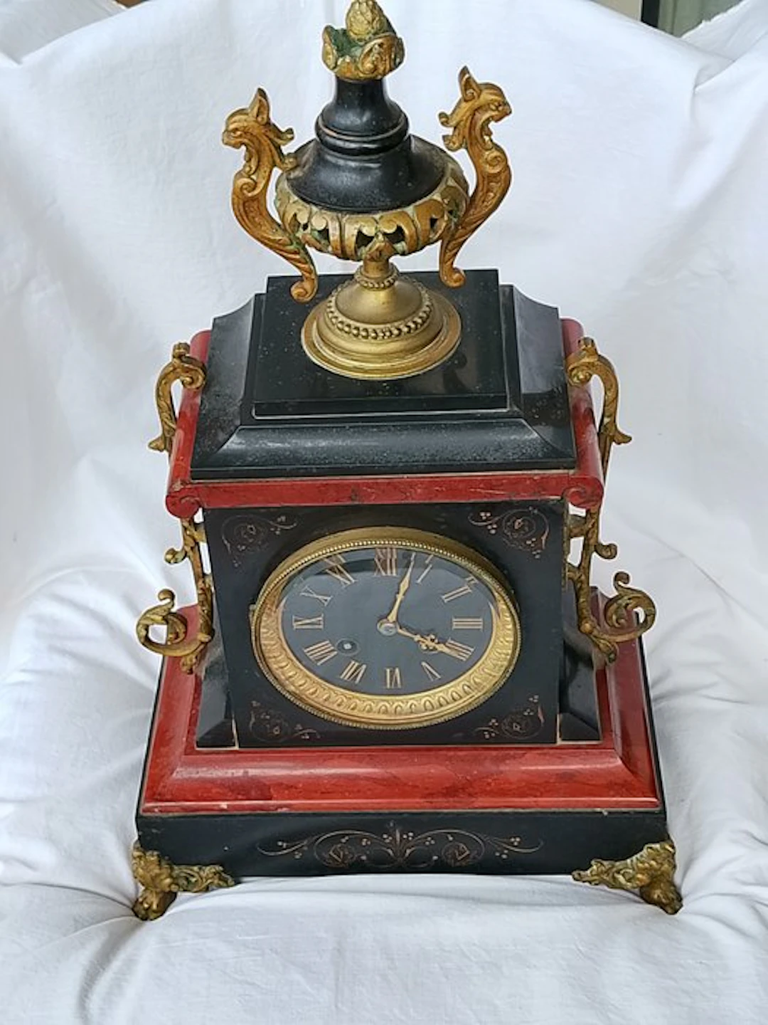 Clock and garniture set (3) - Antique Brass