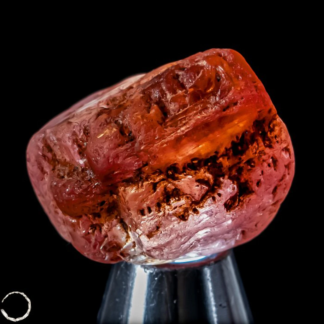 Topas-Rohstein – A fascinating Crystal jewel in warm red and orange tones