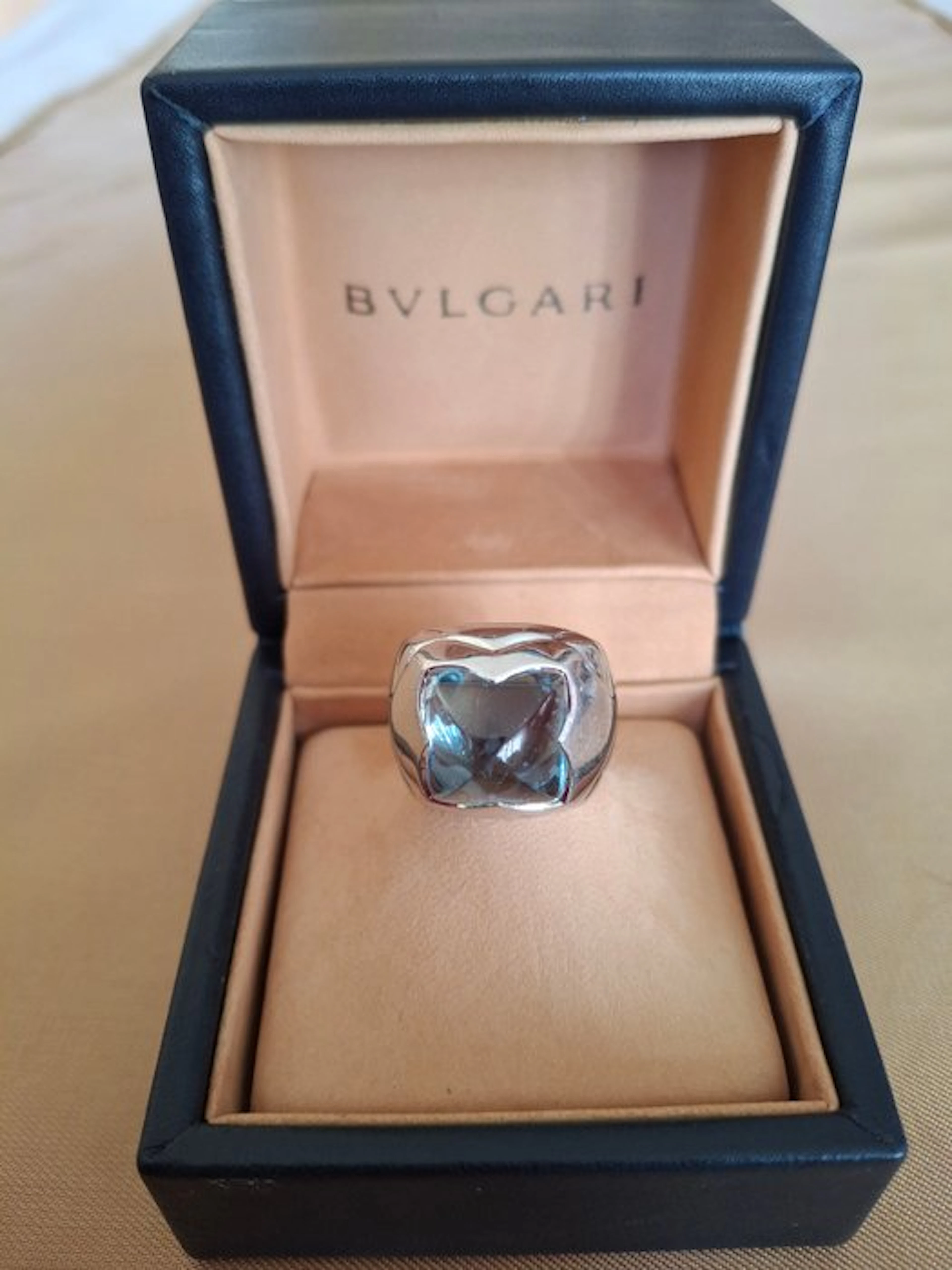 Bvlgari - Ring - Bvlgari Bvlgari - 18 kt. White gold Topaz