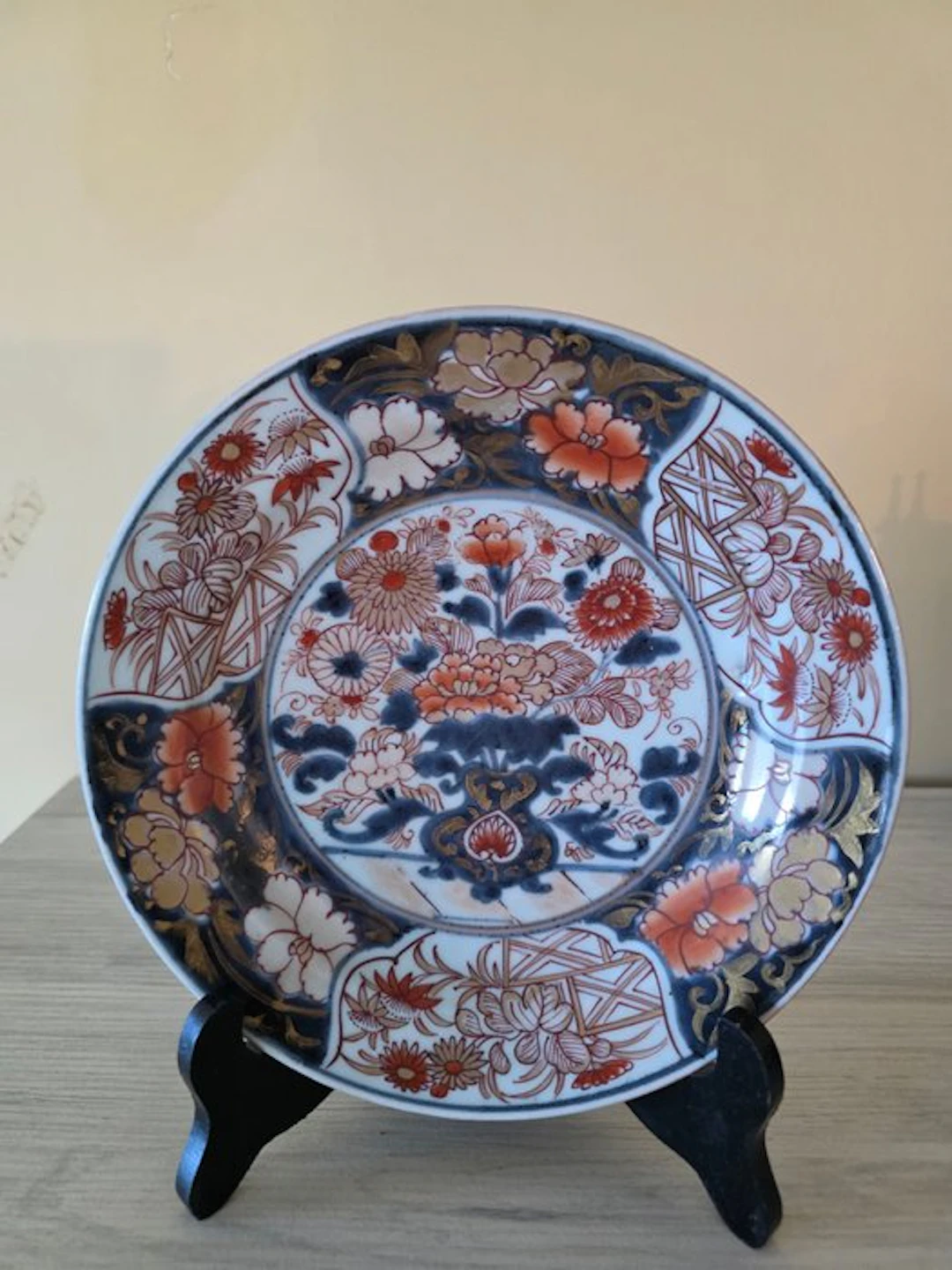 Plate - Porcelain - Imari border