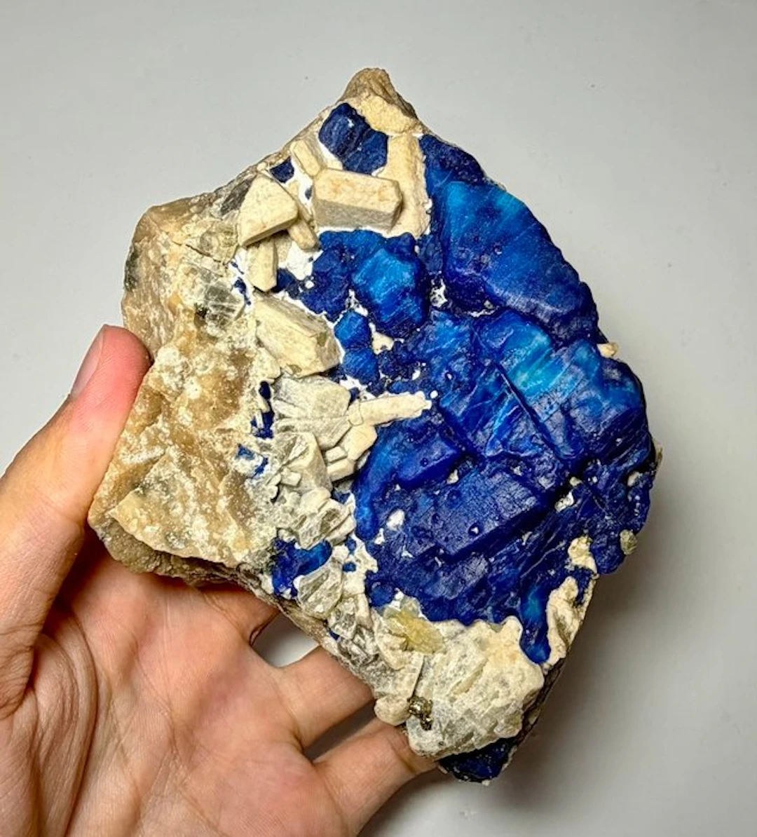 Lazurite Crystals on matrix - Height: 131 mm - Width: 108 mm- 968 g - (1)