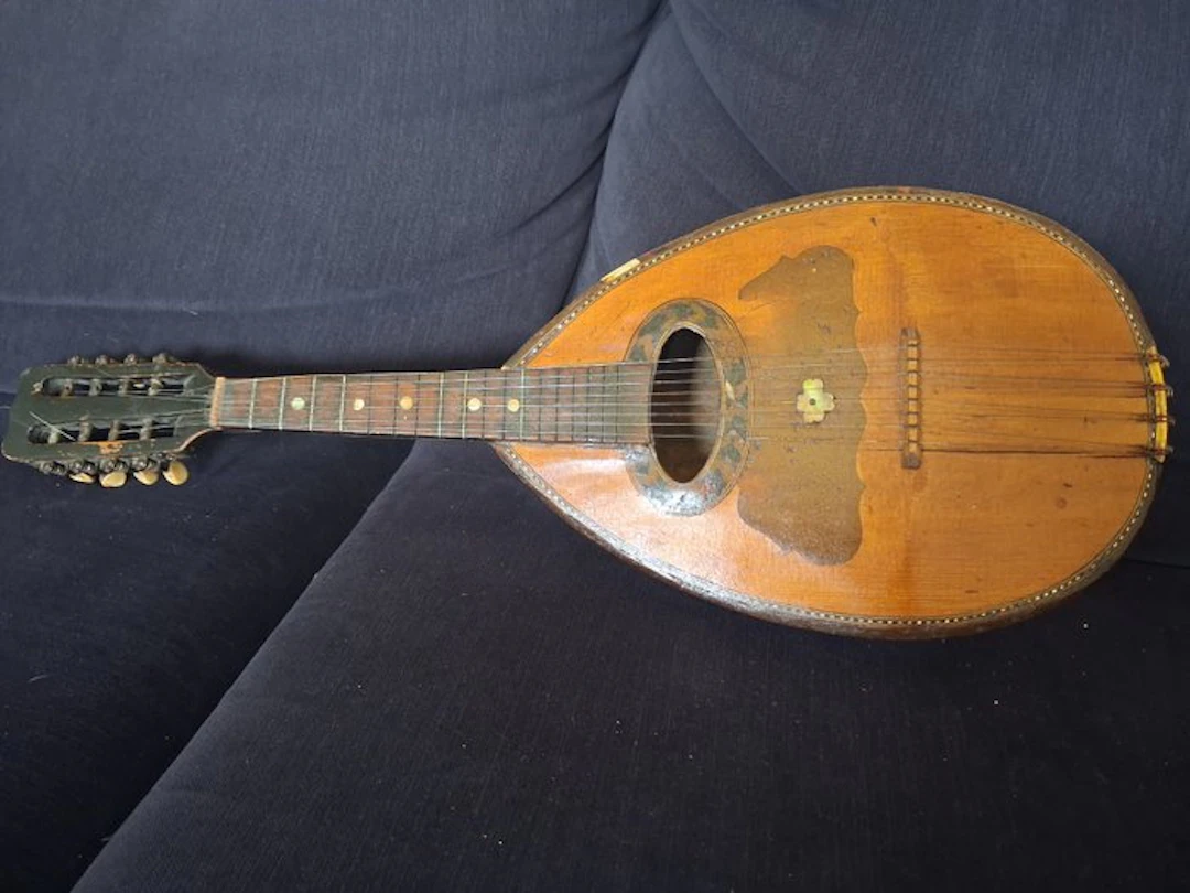 Garnaud - - Mandolin (No reserve price)
