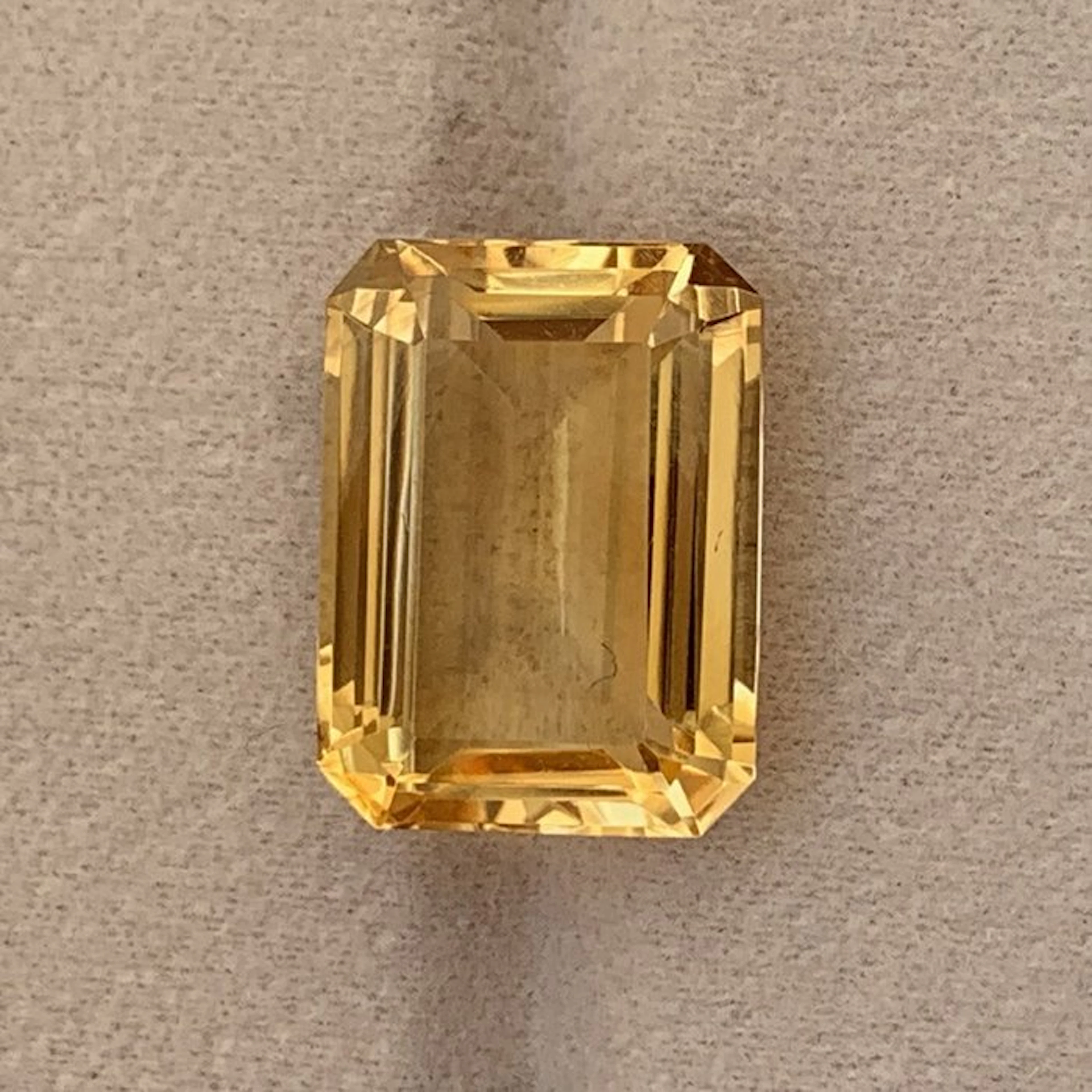 No reserve price - 1 pcs Yellow Citrine - 22.57 ct...