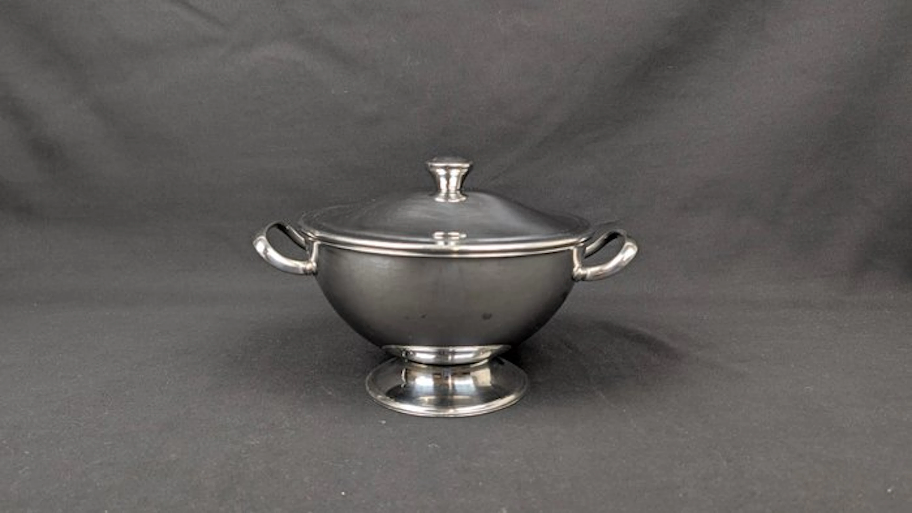 Alessi - Tureen - Soup tureen with lid - Stainless steel