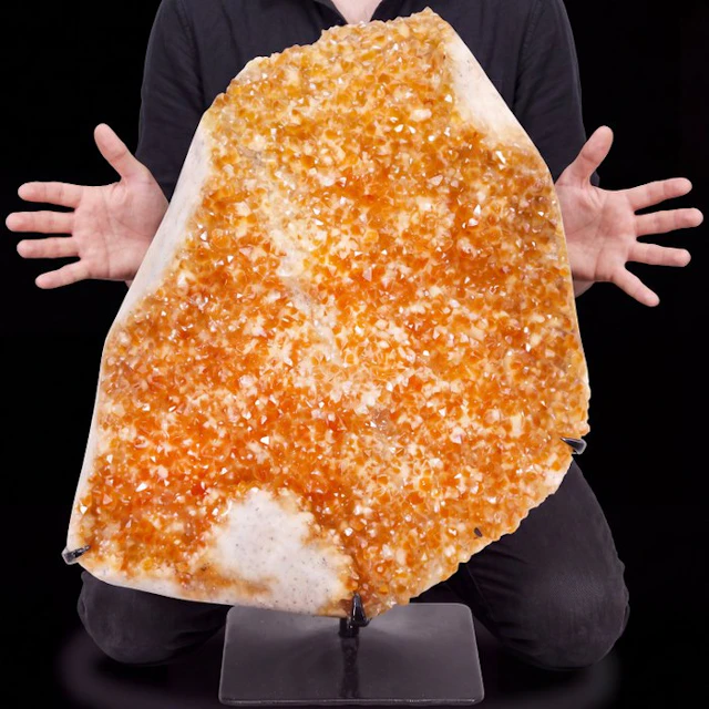 Vivid Citrine - Geode - 39x30x15 cm- 11.2 kg