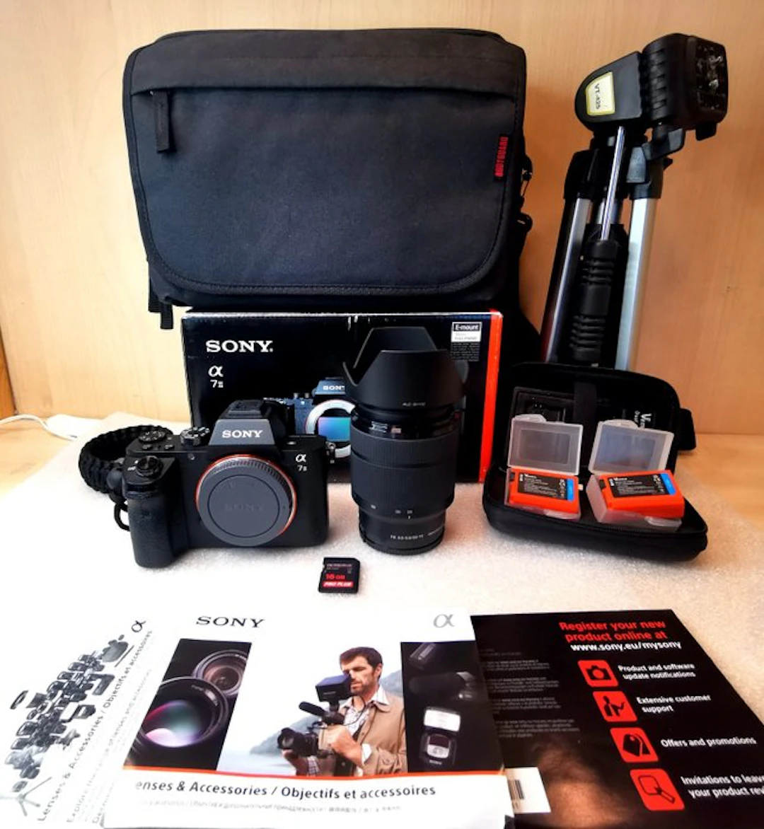 Sony KIT A7 II + lenz 28-70mm + 2 batterie + carica...