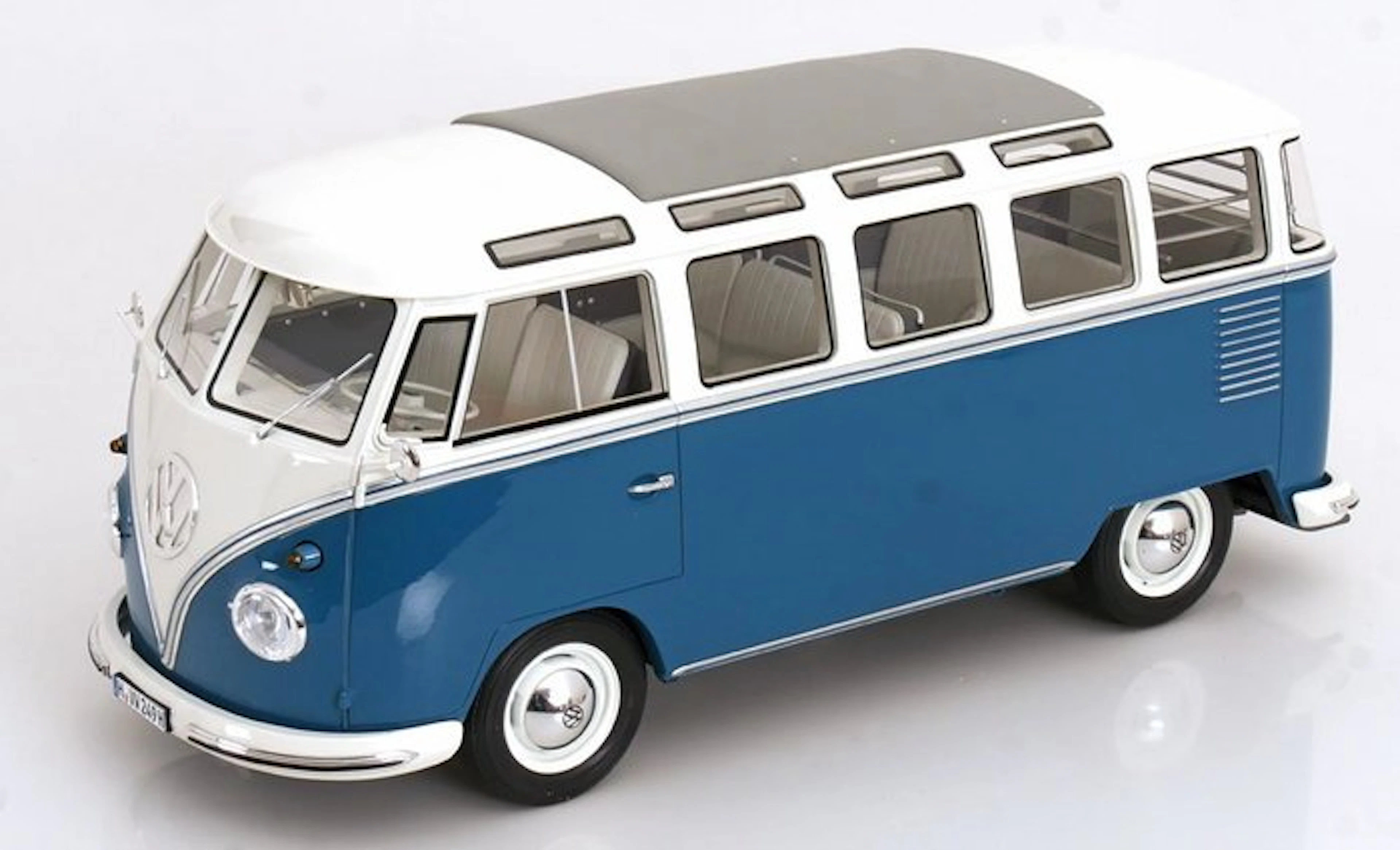 Otto Mobile 1:12 - Model car - Volkswagen Combi T1 Samba...