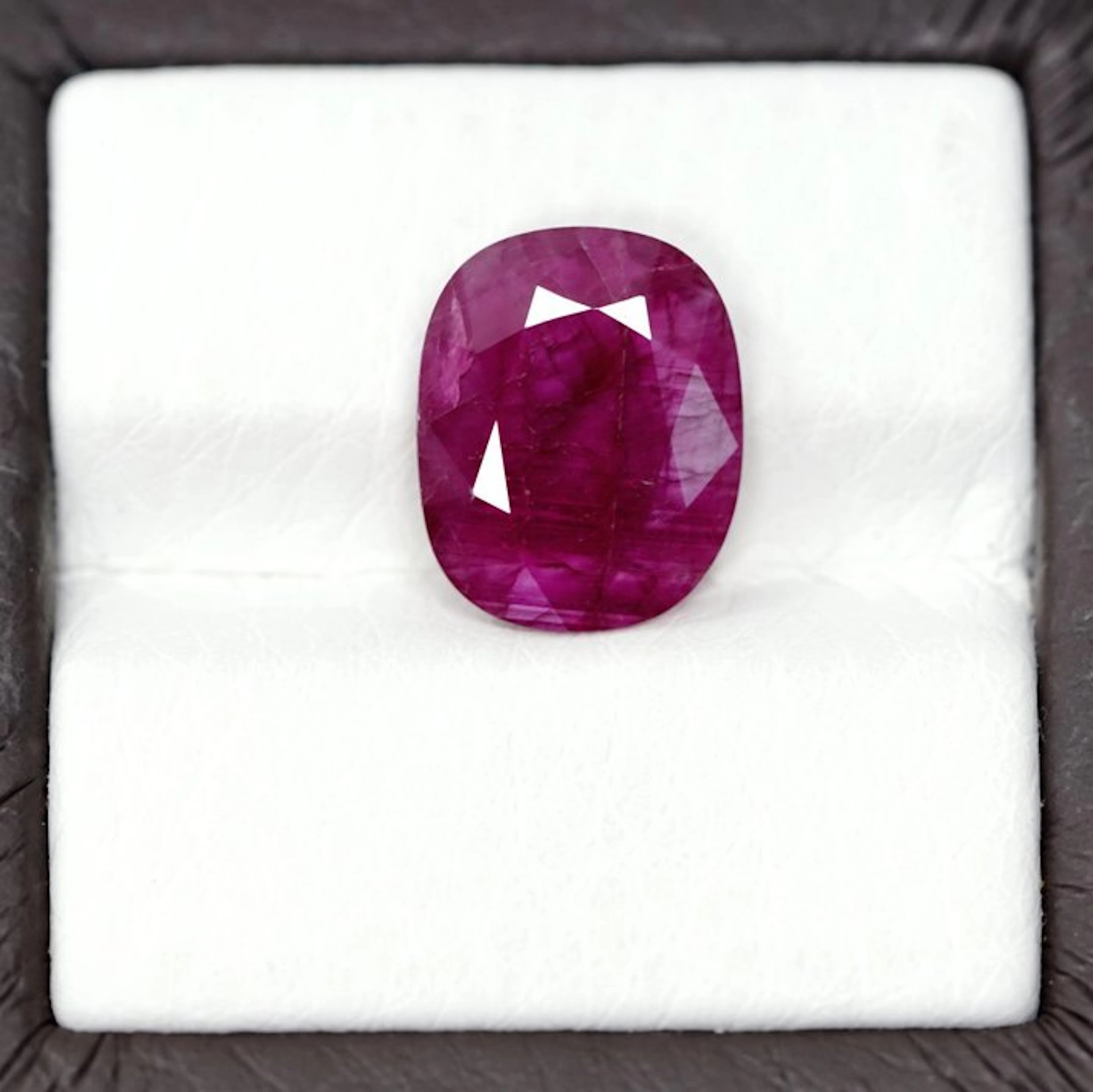 No reserve price - 1 pcs Red Ruby - 4.15 ct - Bellerophon Gemlab