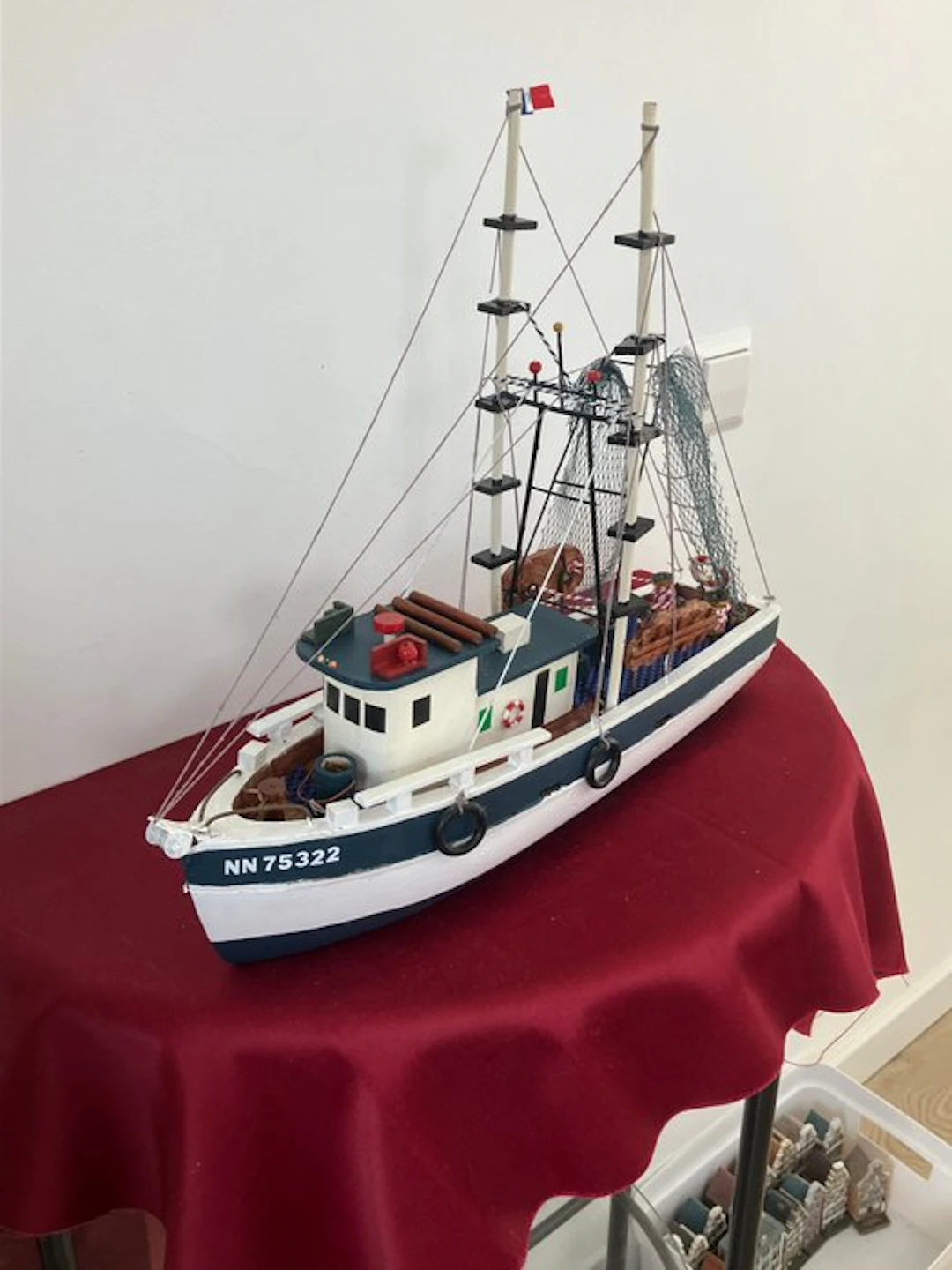 Maritime object - vissersschip NN75322 uit Nice - Wood