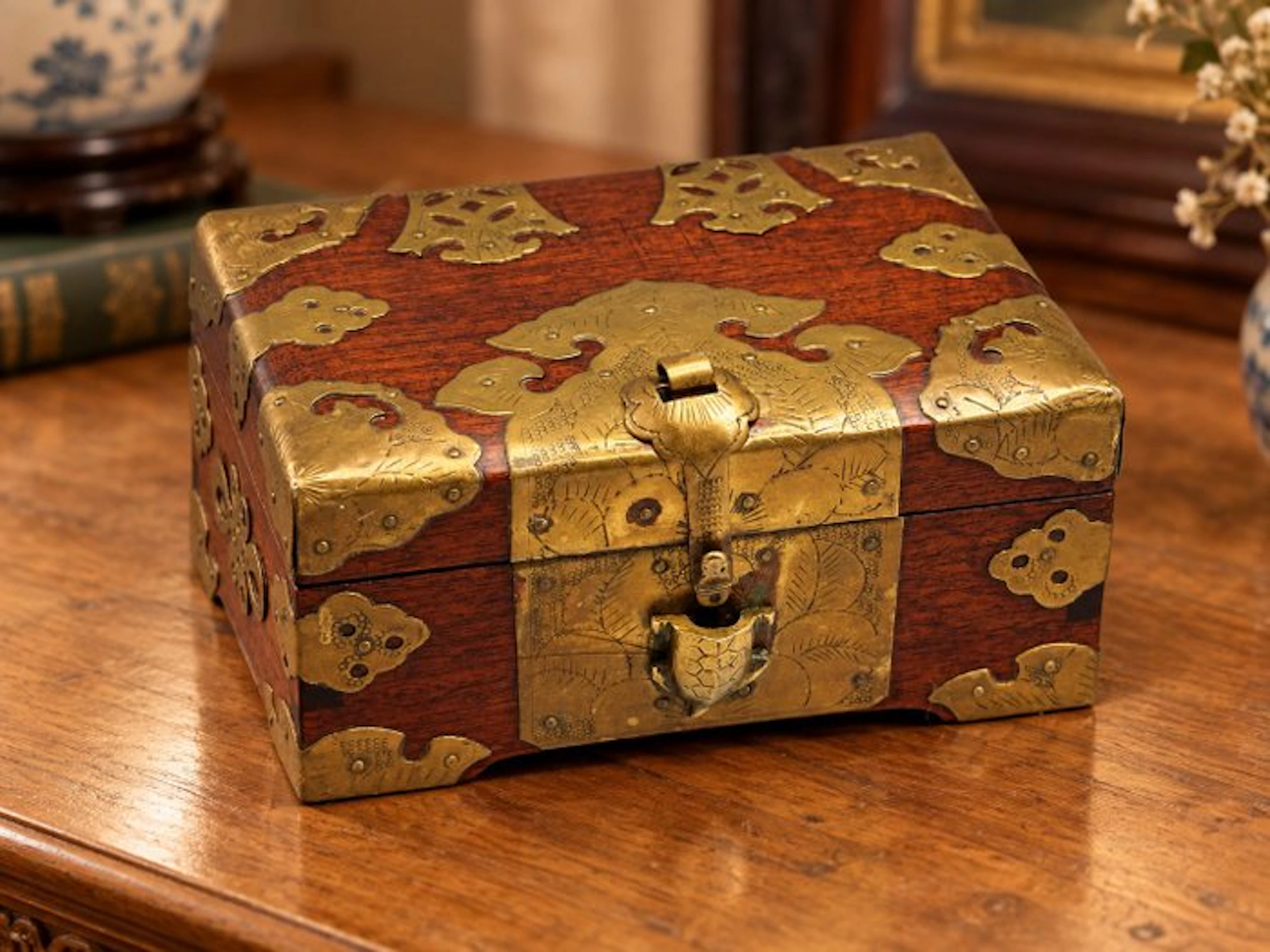 Chest - Wood - China - Late Qing 1890-1920...