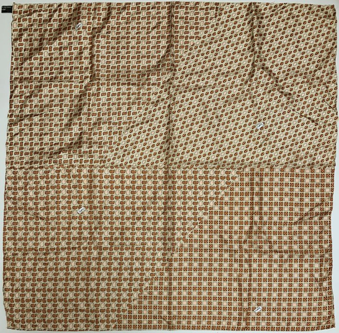 Yves Saint Laurent - Monogram - Foulard
