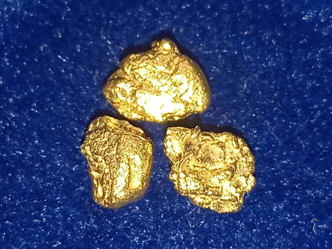 IN TIMES OF CRISIS BUY NOW Gold Nuggets - Yukon/Canada Nuggets- 0.5 g