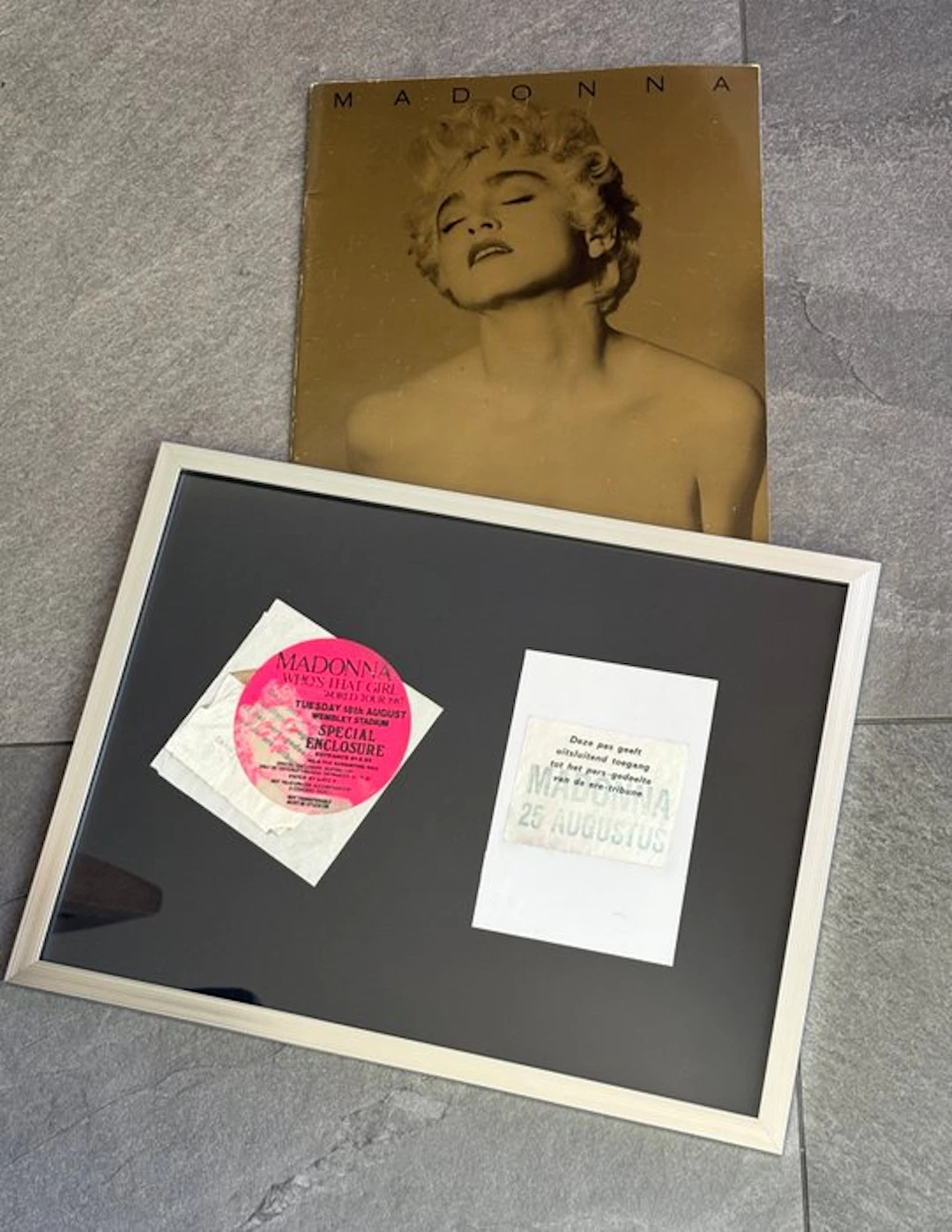 Madonna - Backstage pass