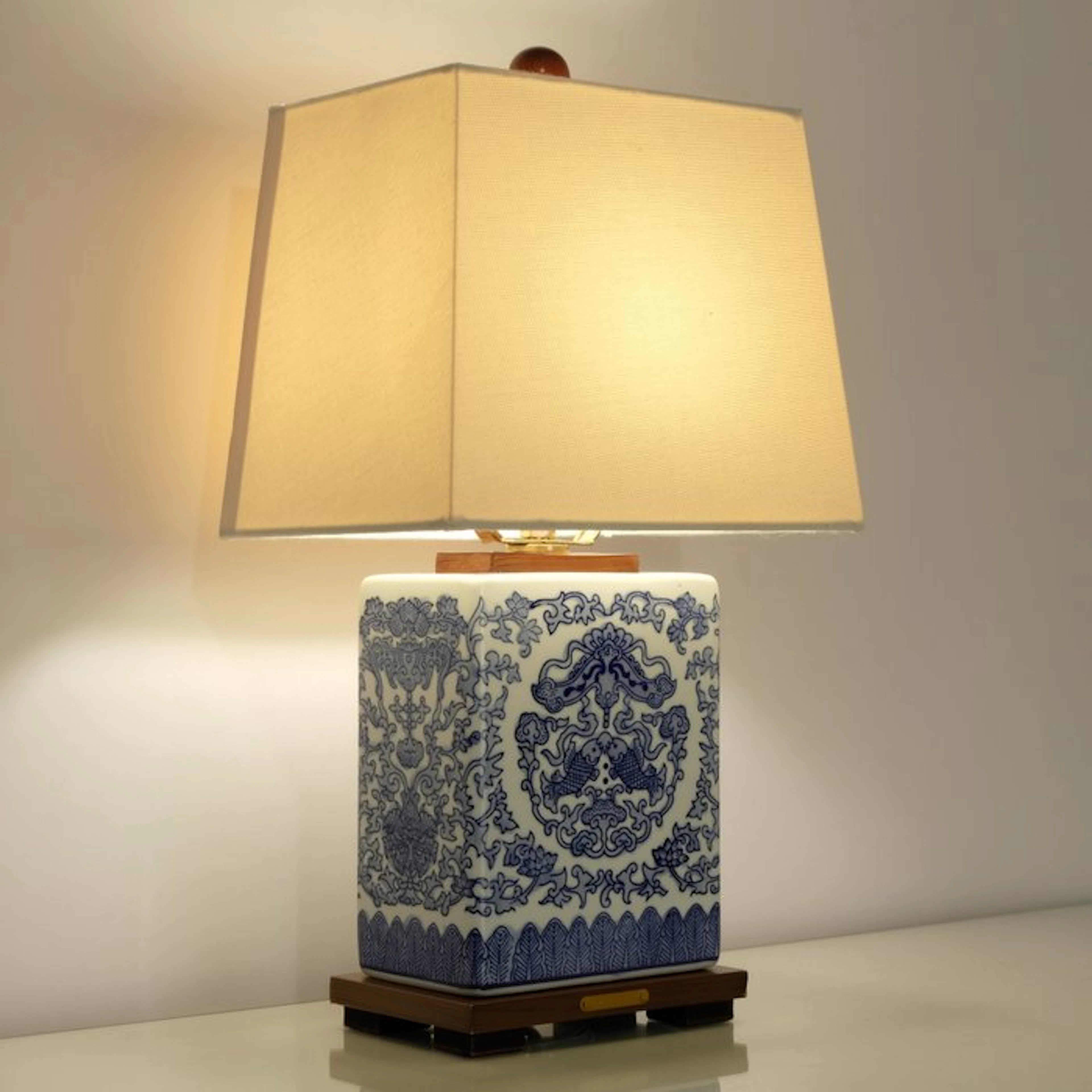 Ralph Lauren - Table lamp - With original lampshade - Porcelain