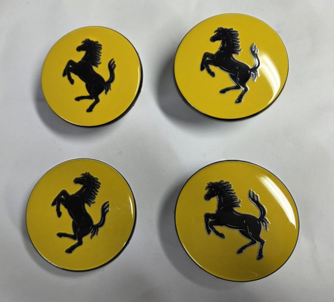 Car part (4) - Ferrari - Set 4x Coprimozzi cerchi ruota...