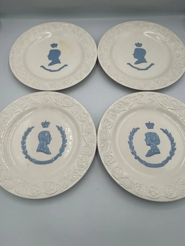 Wedgwood - Dish (4) - Bone china - UK Coronation Pl. - 1937