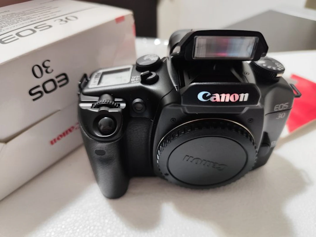 Canon EOS 30 Analogue camera