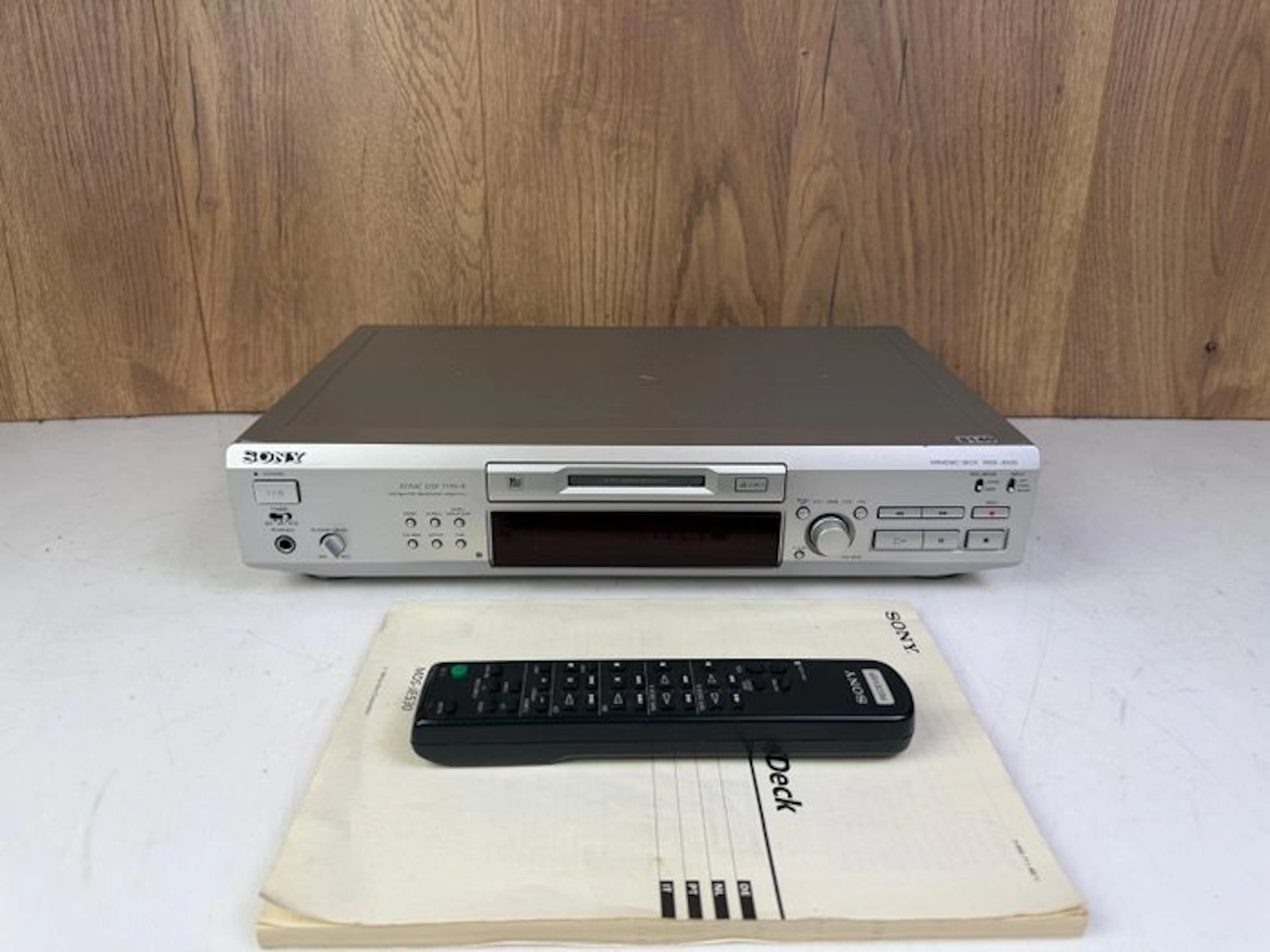 Sony - MDS-JE530 Minidisc deck
