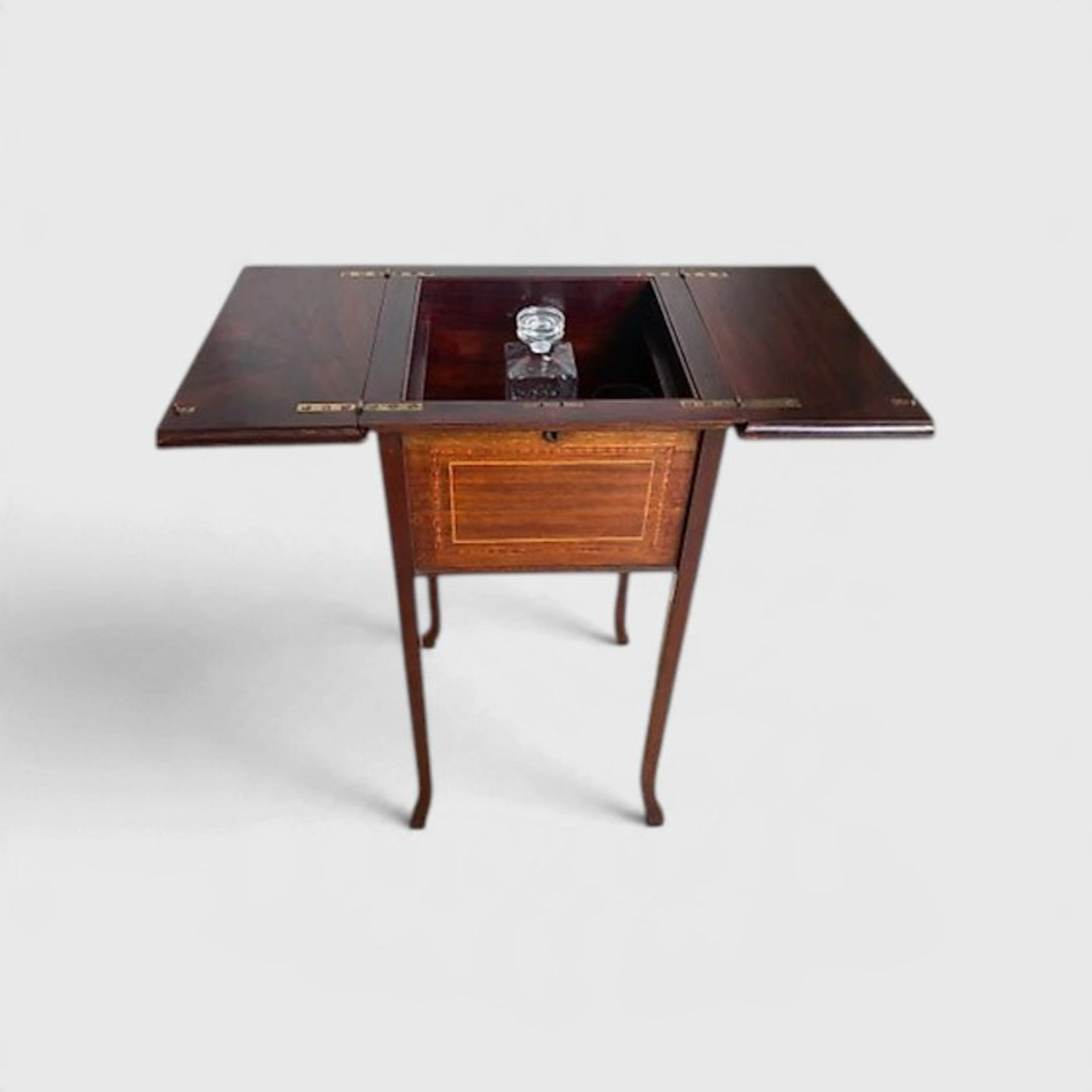 Side table - dranken tafel - Mahogany