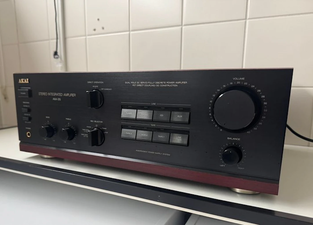 Akai - AM-35 'Dual Pole DC Servo' Solid state integrated amplifier