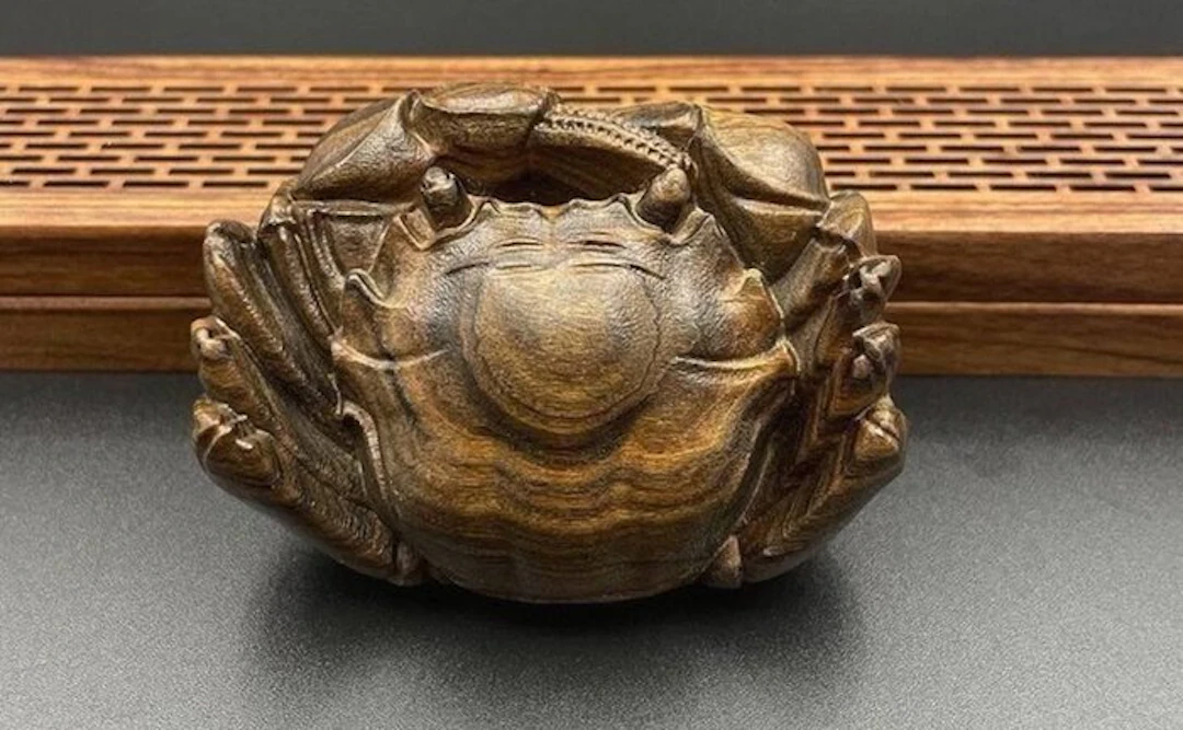 Decorative ornament - Wood Crab Figurine