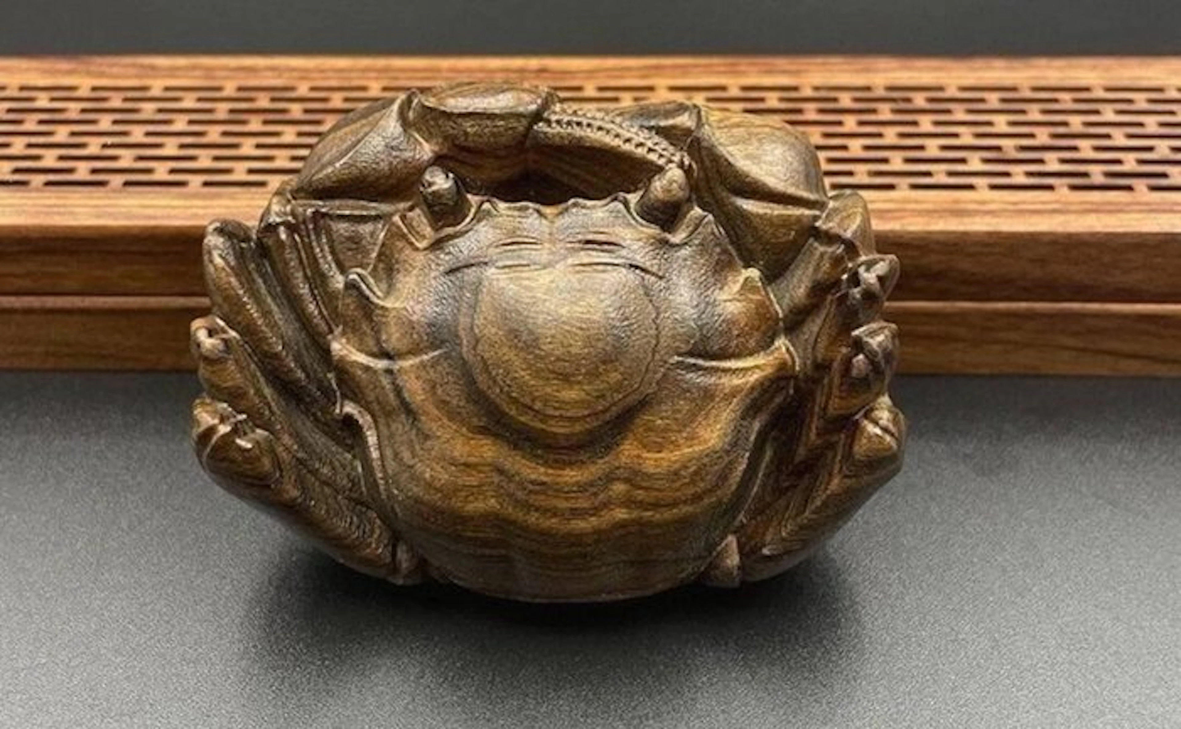 Decorative ornament - Wood Crab Figurine
