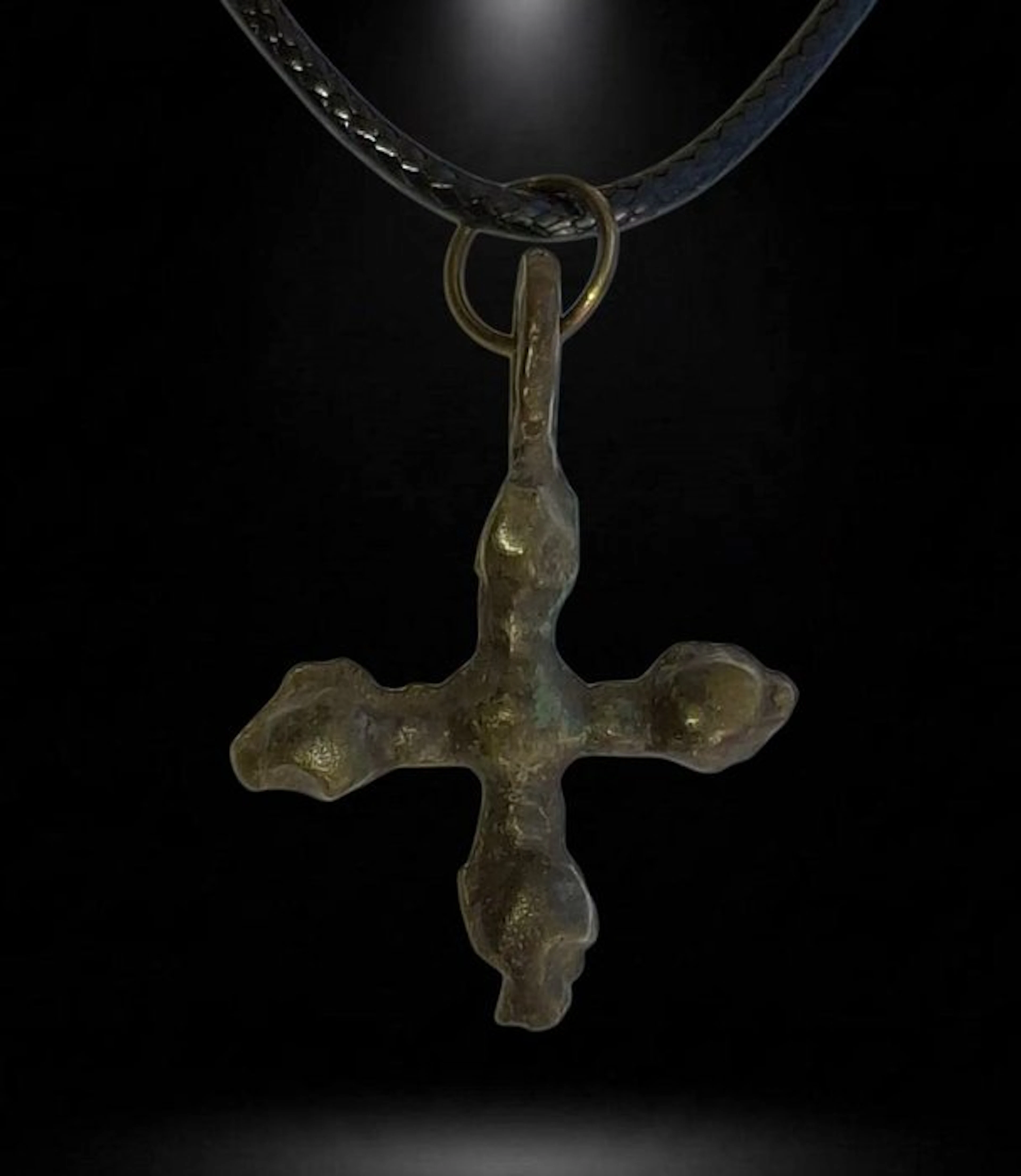 Medieval Bronze cross.Good condition. (No reserve price)