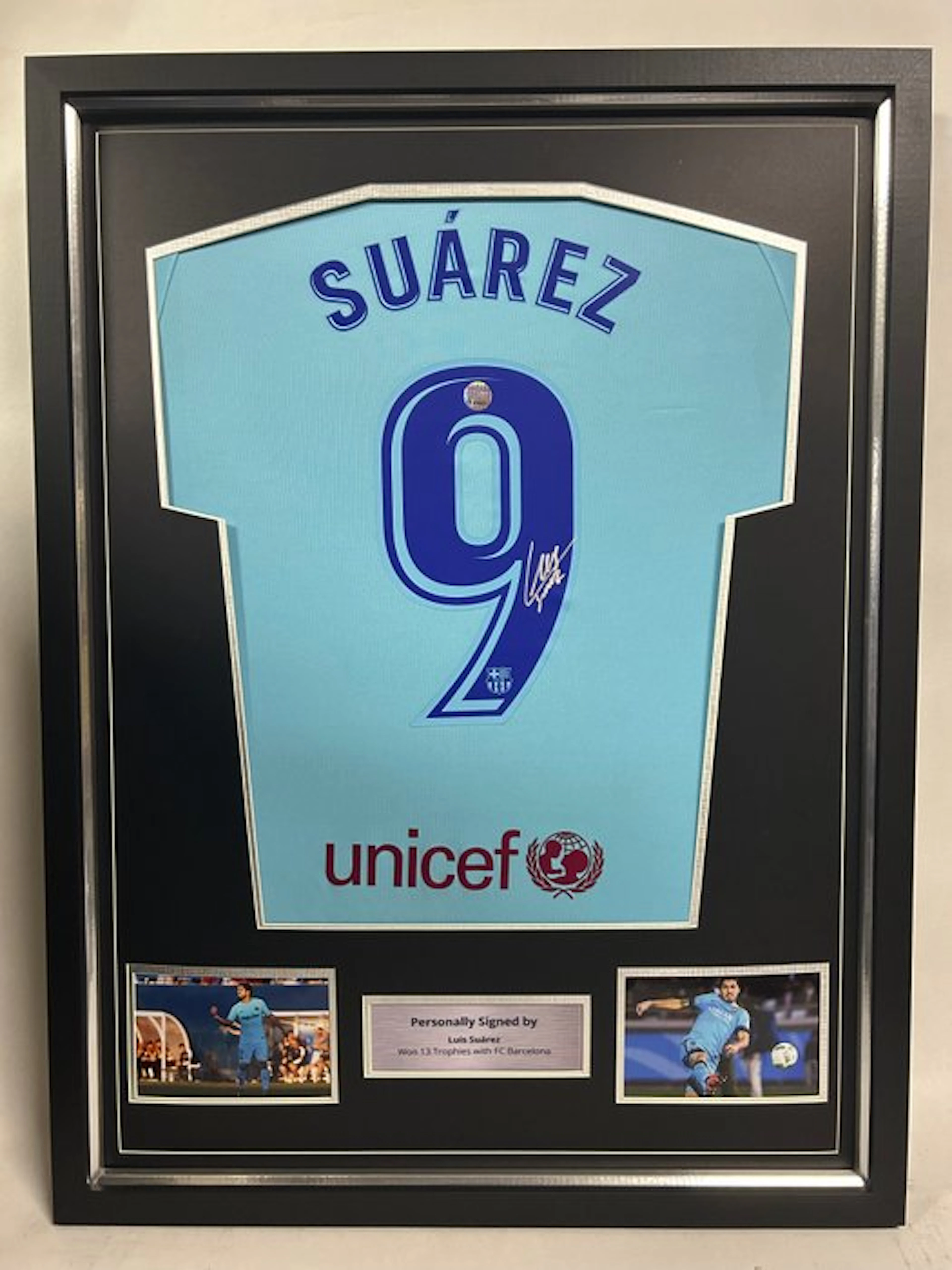 FC Barcelona - Spanish Football League - Luis Suarez - 2017 - Football jersey