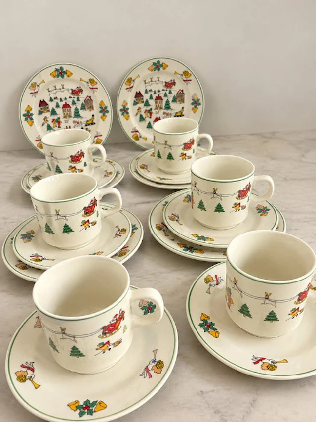 Breakfast set (18) - Kerst - Porcelain - Christmas breakfastware 18-piece set