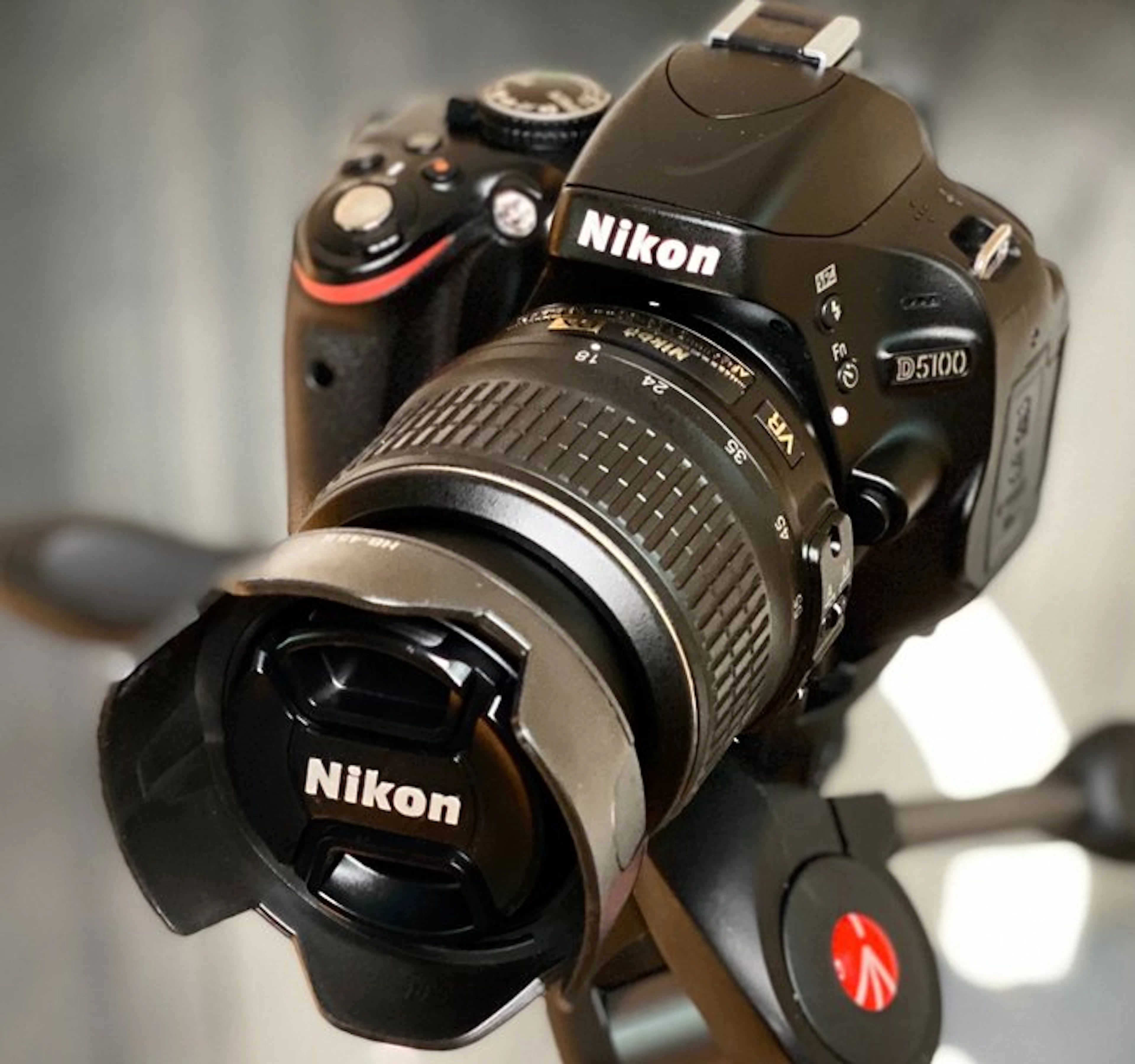 Nikon D5100 AF-S 18-55mm GII-DX-VR...