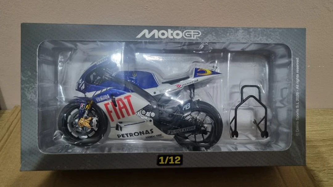 Altaya 1:12 - Model motorcycle - Yamaha YZR-M1 Valentino Rossi 2009 FIAT