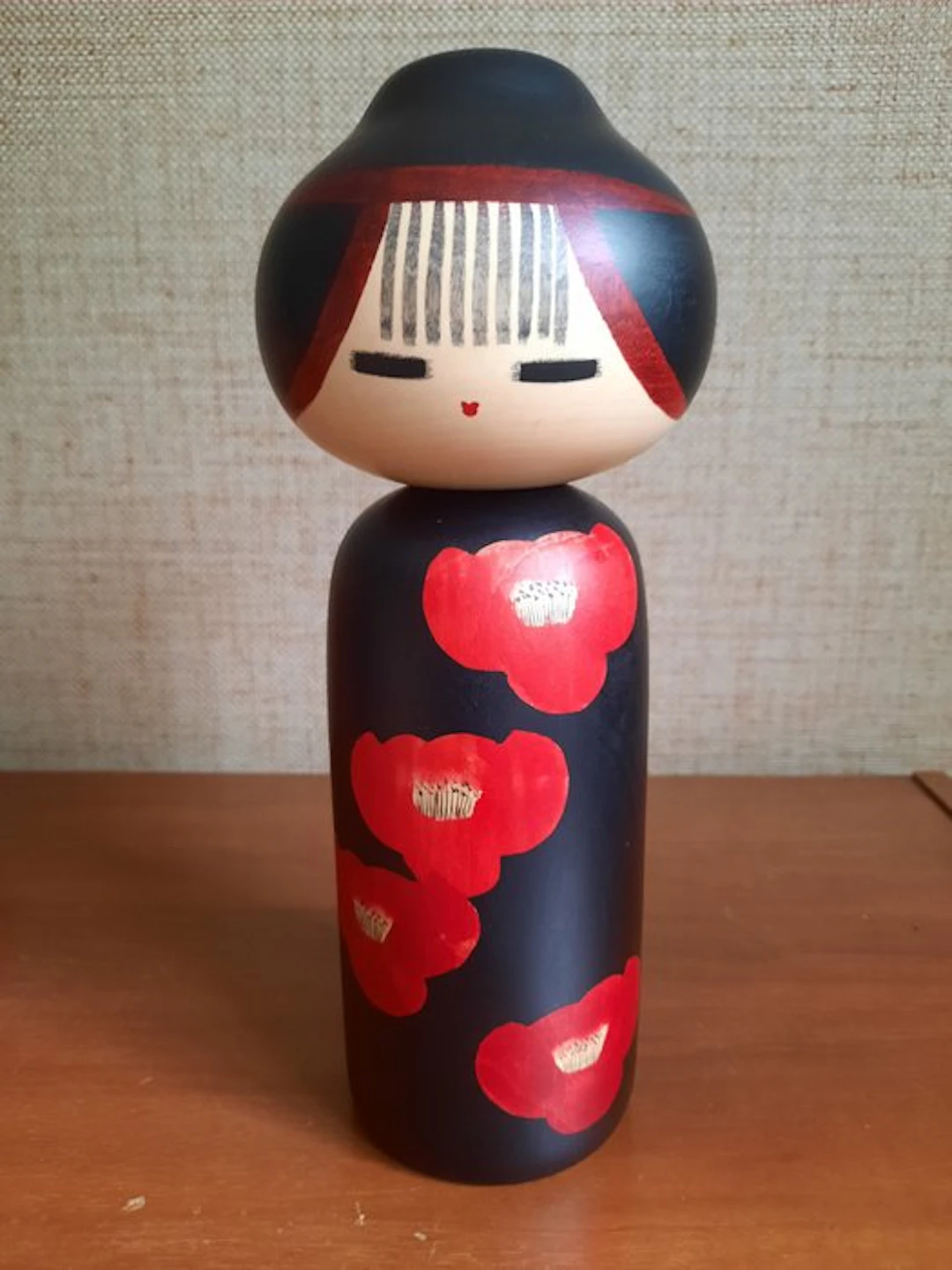 Beautiful vintage kokeshi 'Kantsubaki' (winter camellia) by a famous maker