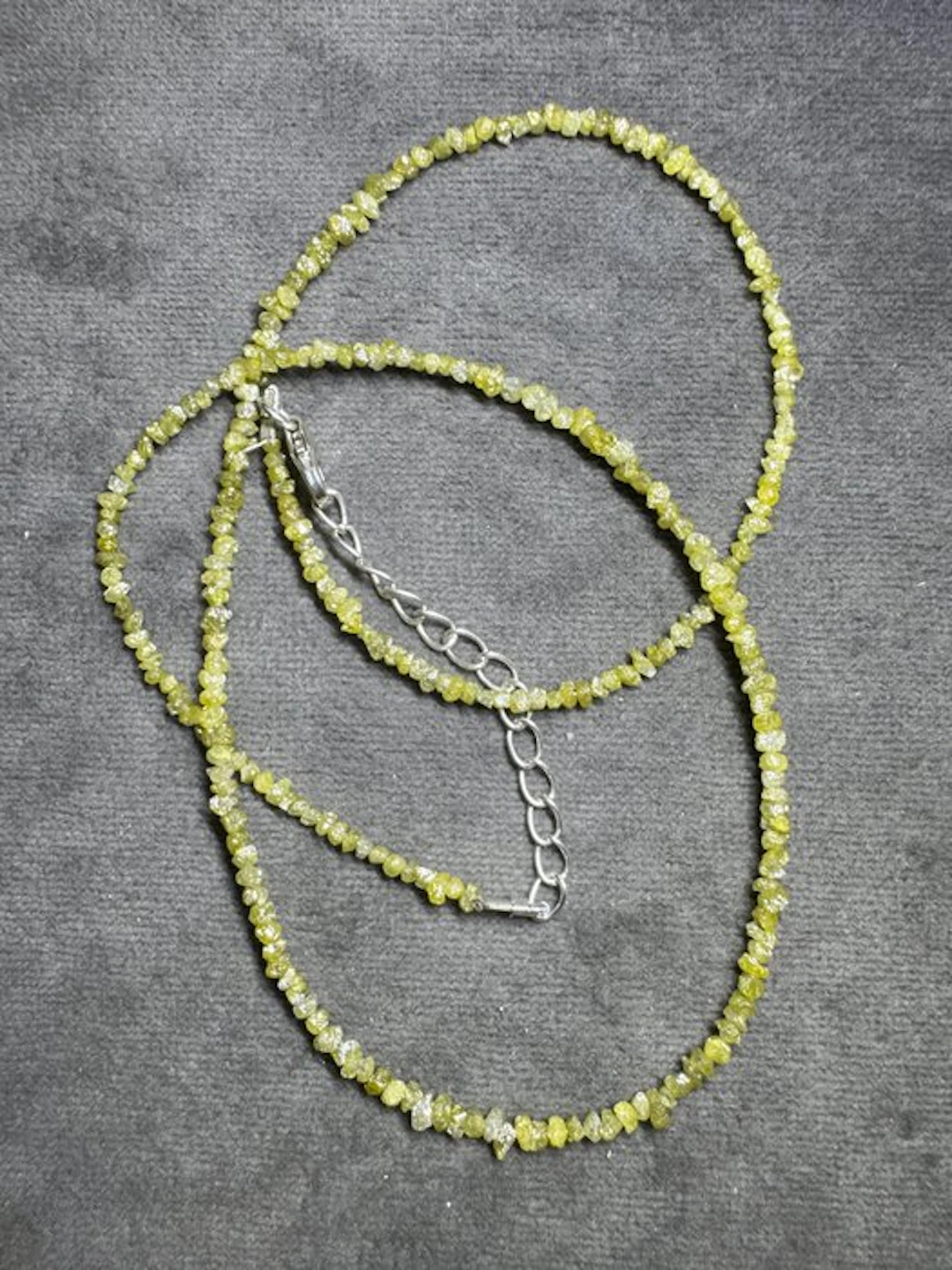 Necklace of rough green-yellow diamonds + 925 silver