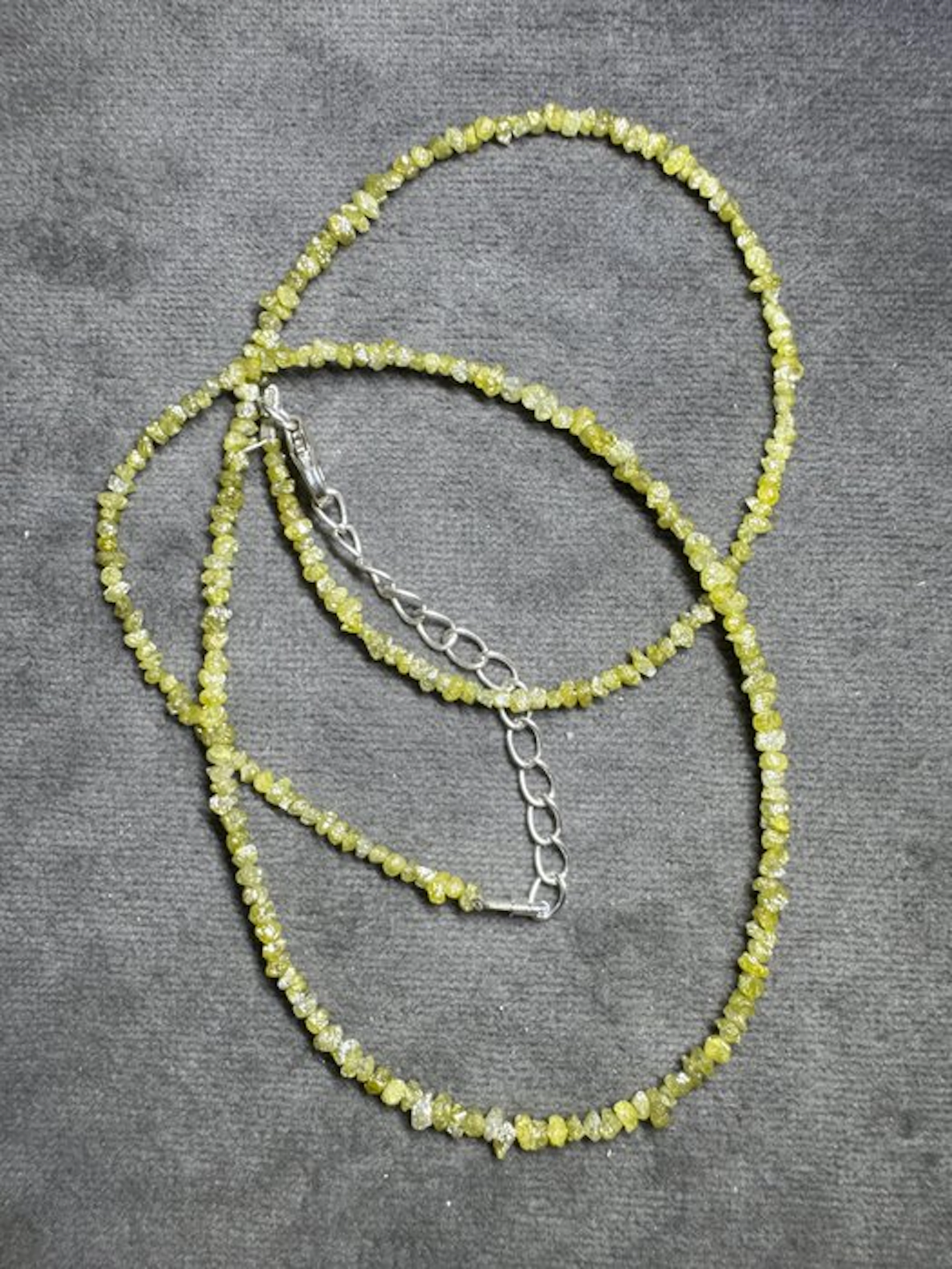 Necklace of rough green-yellow diamonds + 925 silver
